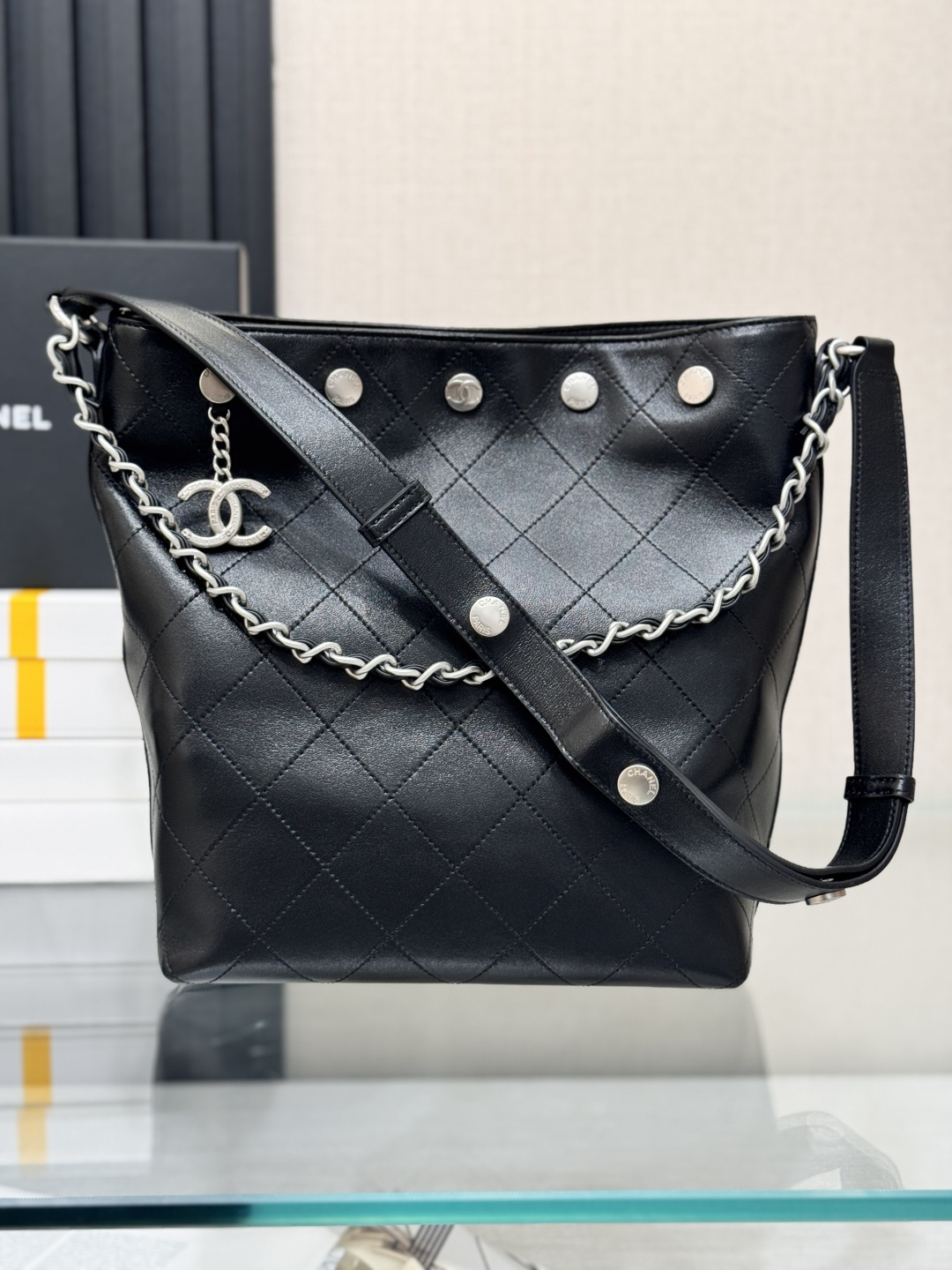 Quilted  Lambskin Hobo Bag with Silver-Tone Hardware - Mocuir