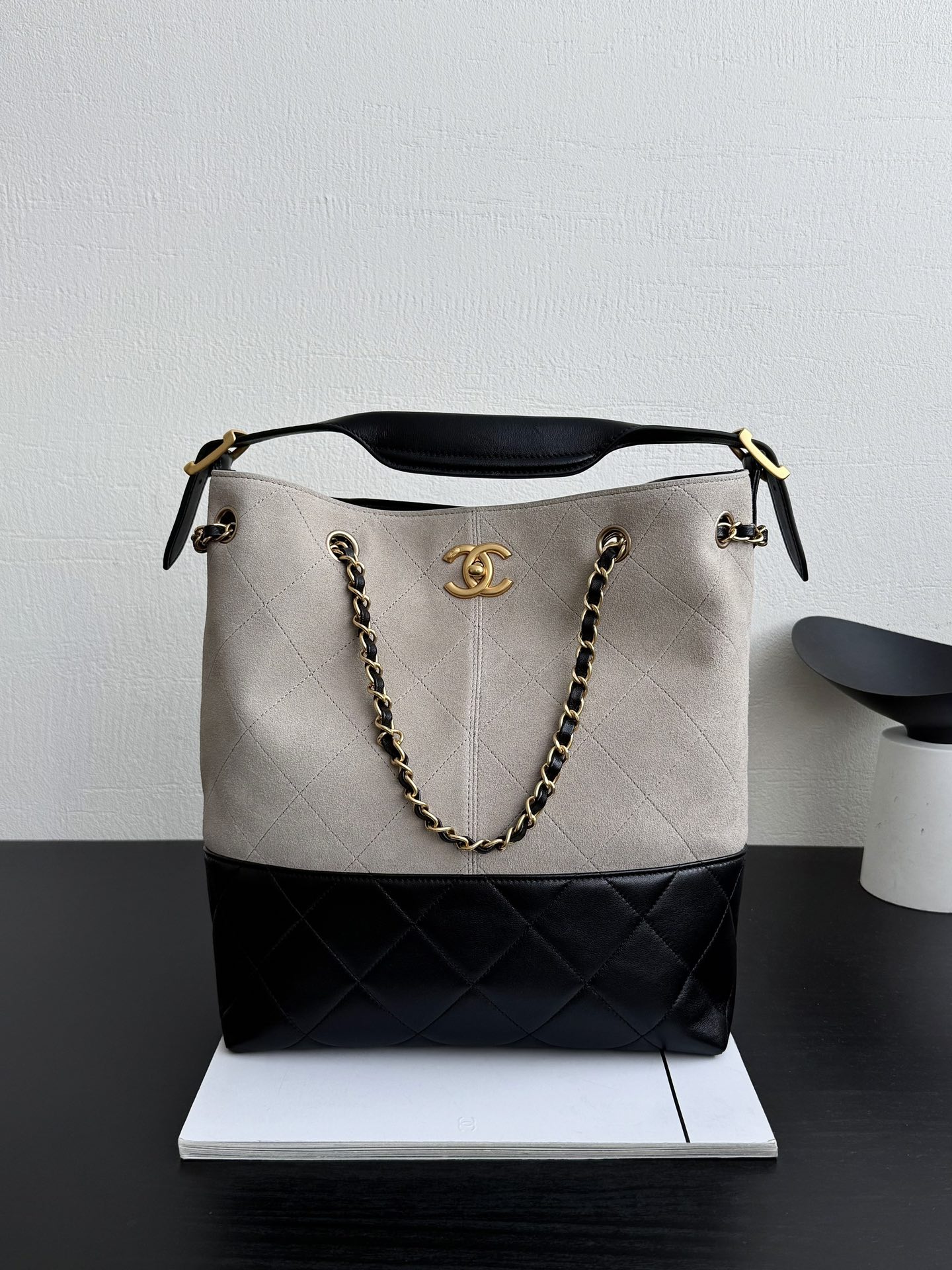Large Hobo Bag (AS3323) in Beige Suede & Black Calfskin with Gold-Tone Hardware, 24B Fall-Winter Collection - Mocuir