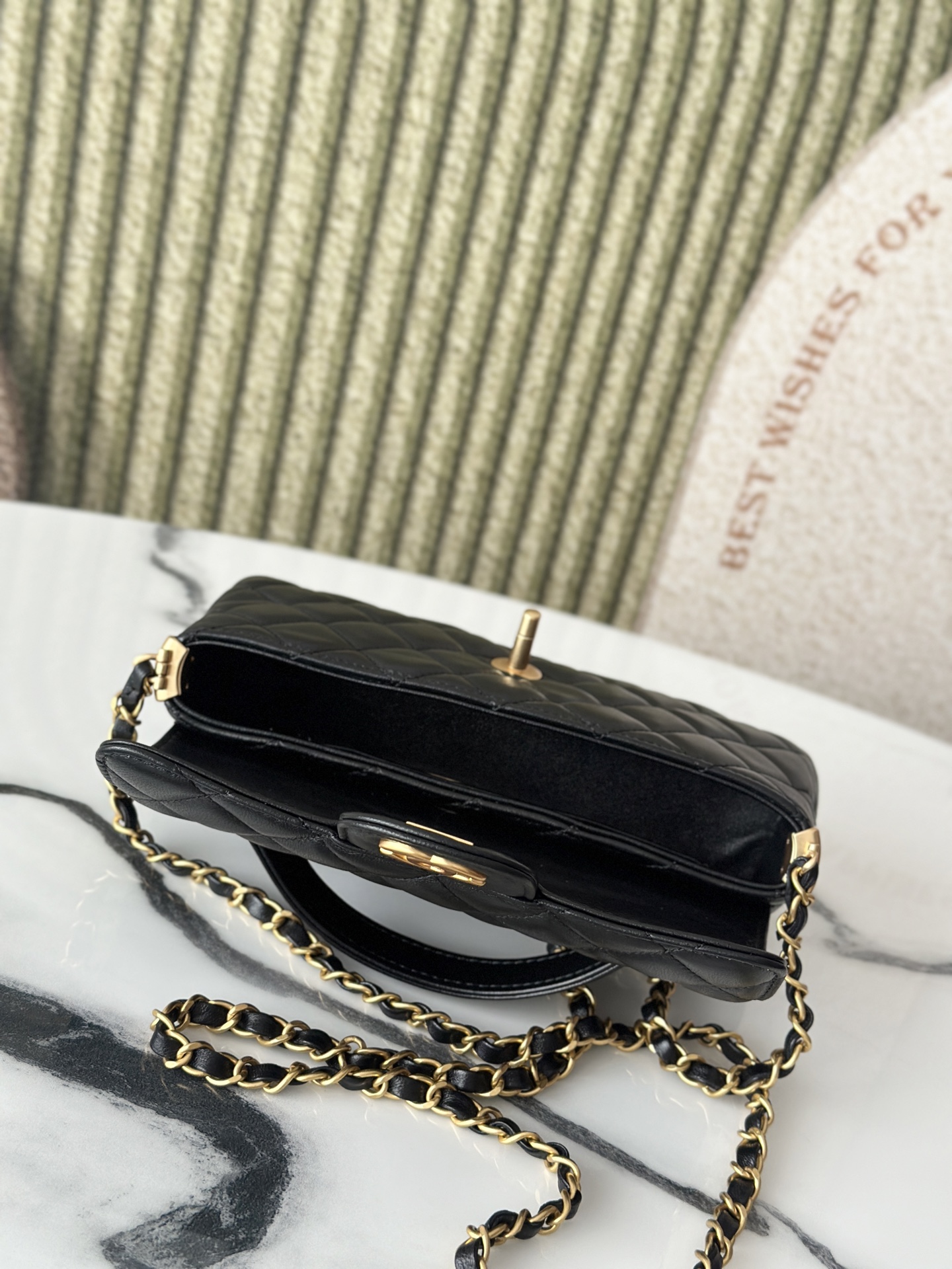 25C/26C Small Classic Flap with Top Handle - Mocuir