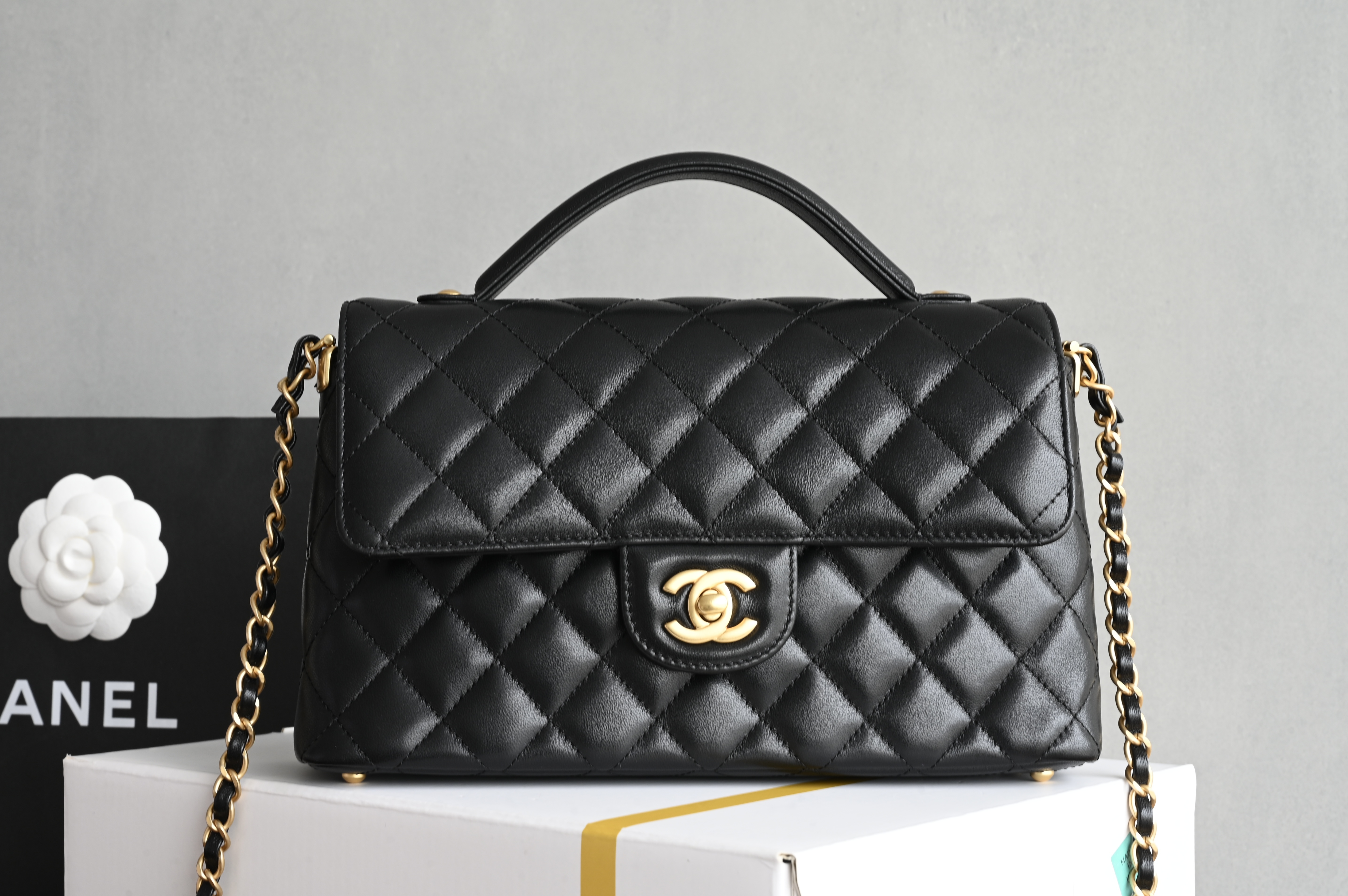 Trendy CC Top Handle Flap Bag（Black） - Mocuir