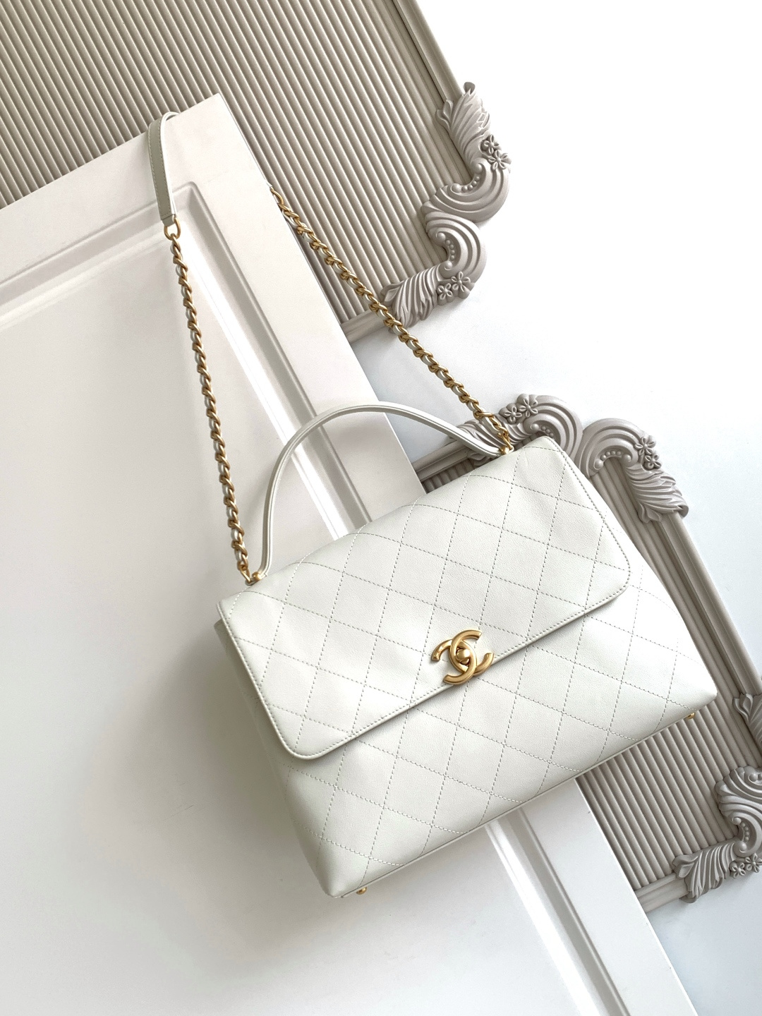 25C/26C Vintage Large Top Handle Flap Bag（White） - Mocuir