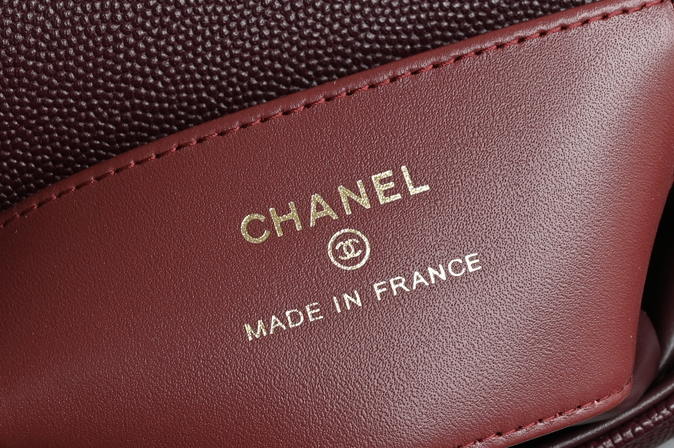 Preppy Coco Small Flap Bag in Burgundy Caviar Leather - Mocuir