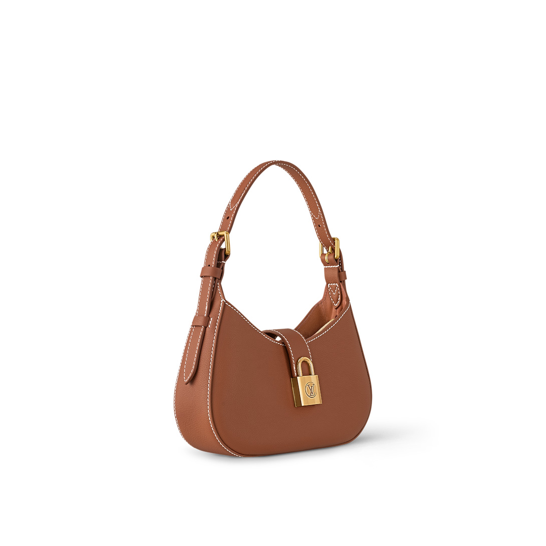 Low Key Shoulder Bag M24885