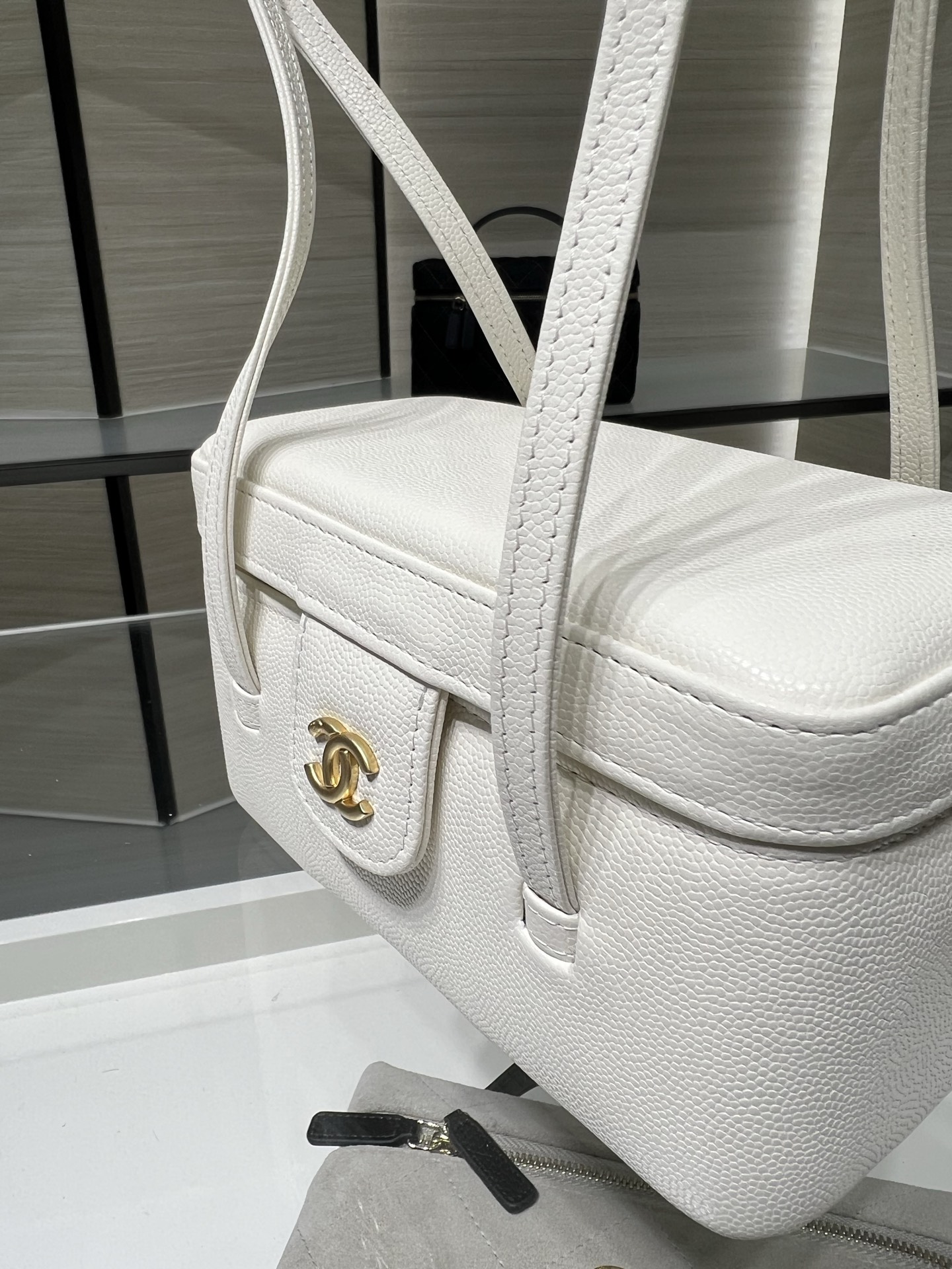 26P Preppy Coco White Quilted Caviar Leather Long Vanity Handbag with Gold-Tone Hardware - Mocuir