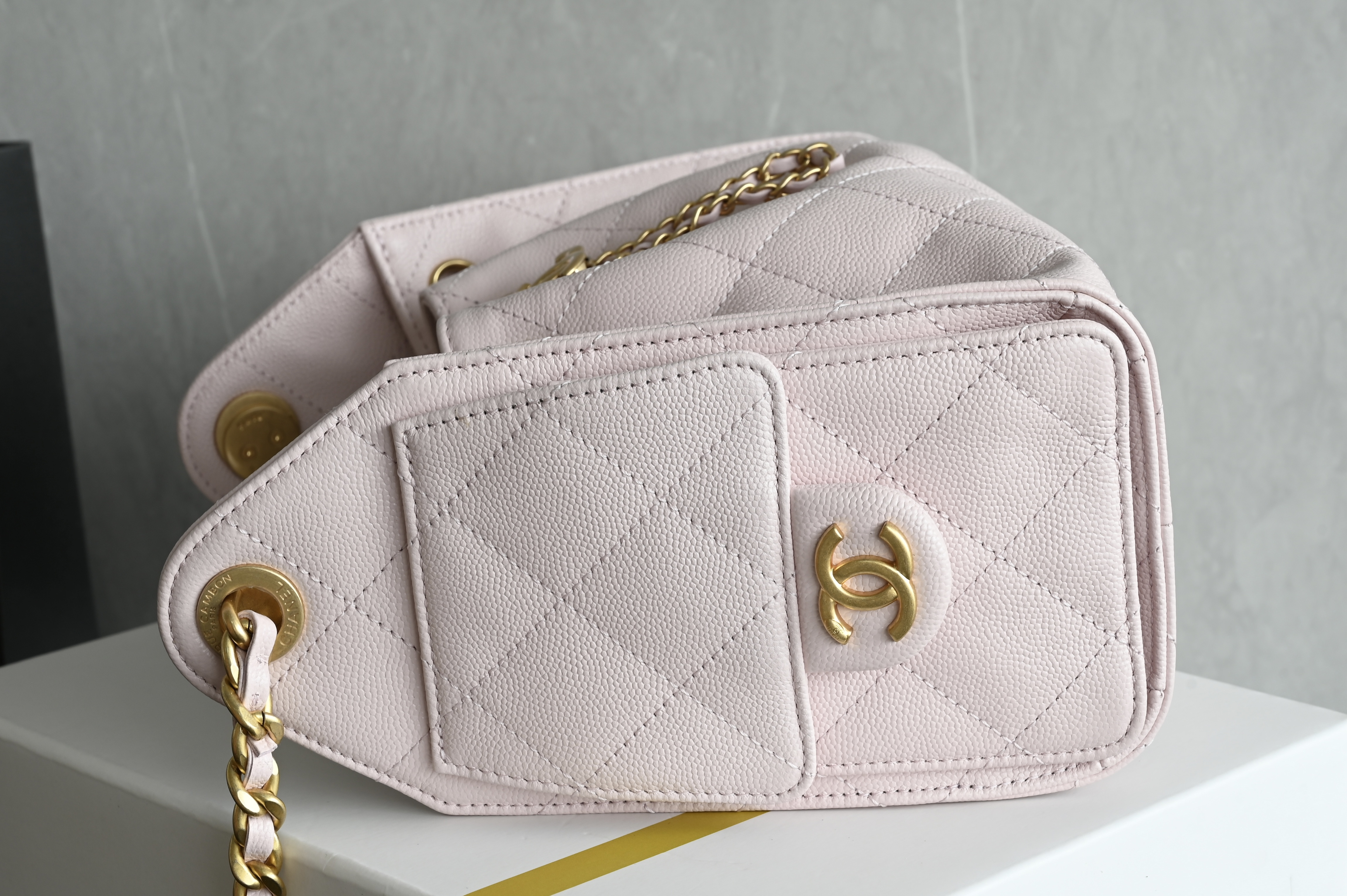 Chain Decor Hobo Bag（Light Pink） - Mocuir