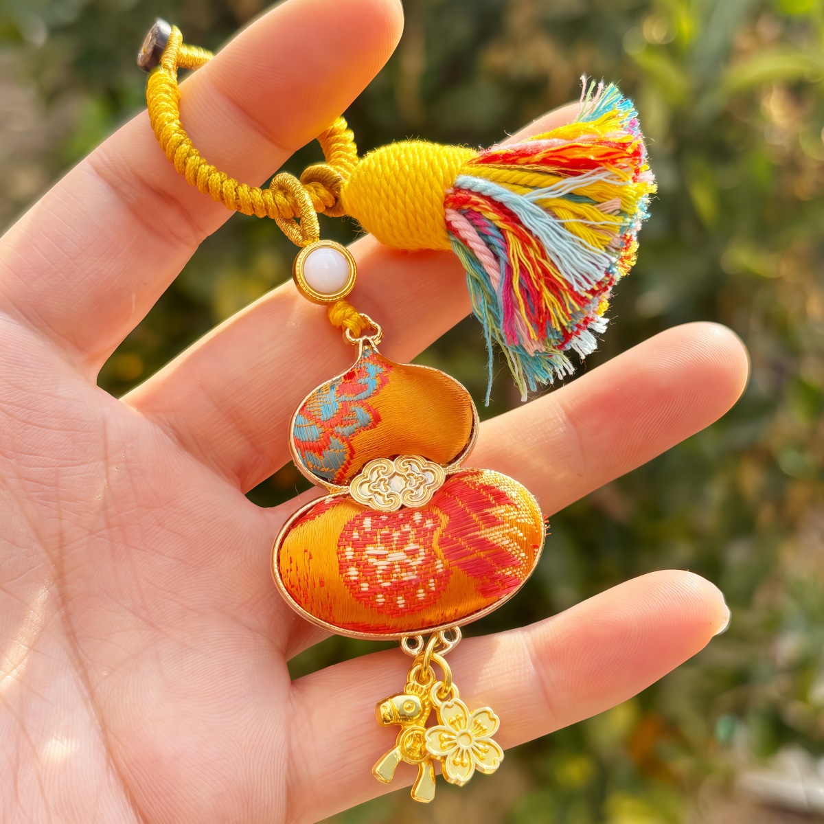 Chinese style embroidery gourd pendant decoration
