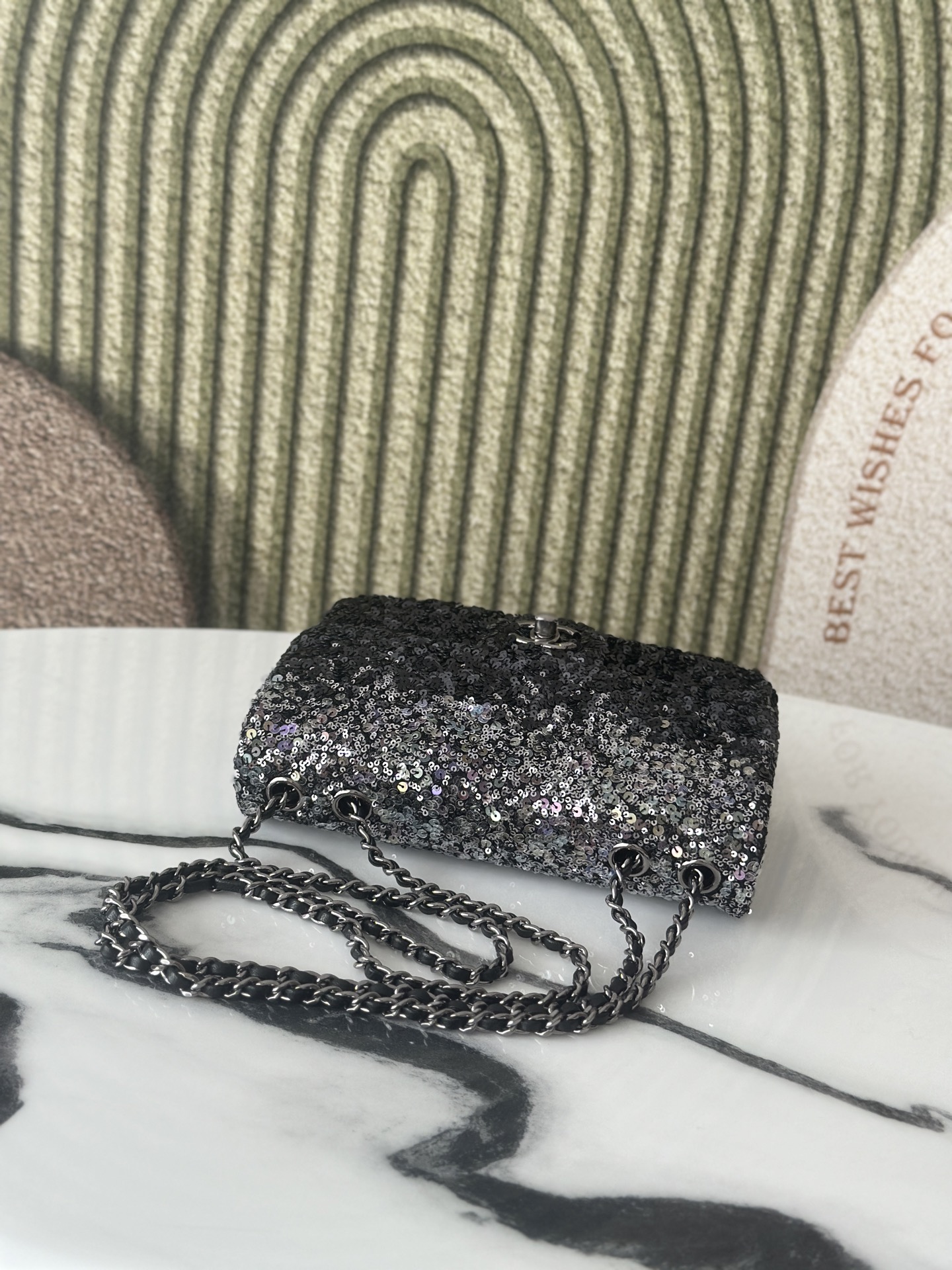 25C Iridescent Sequin Classic Flap - Mocuir