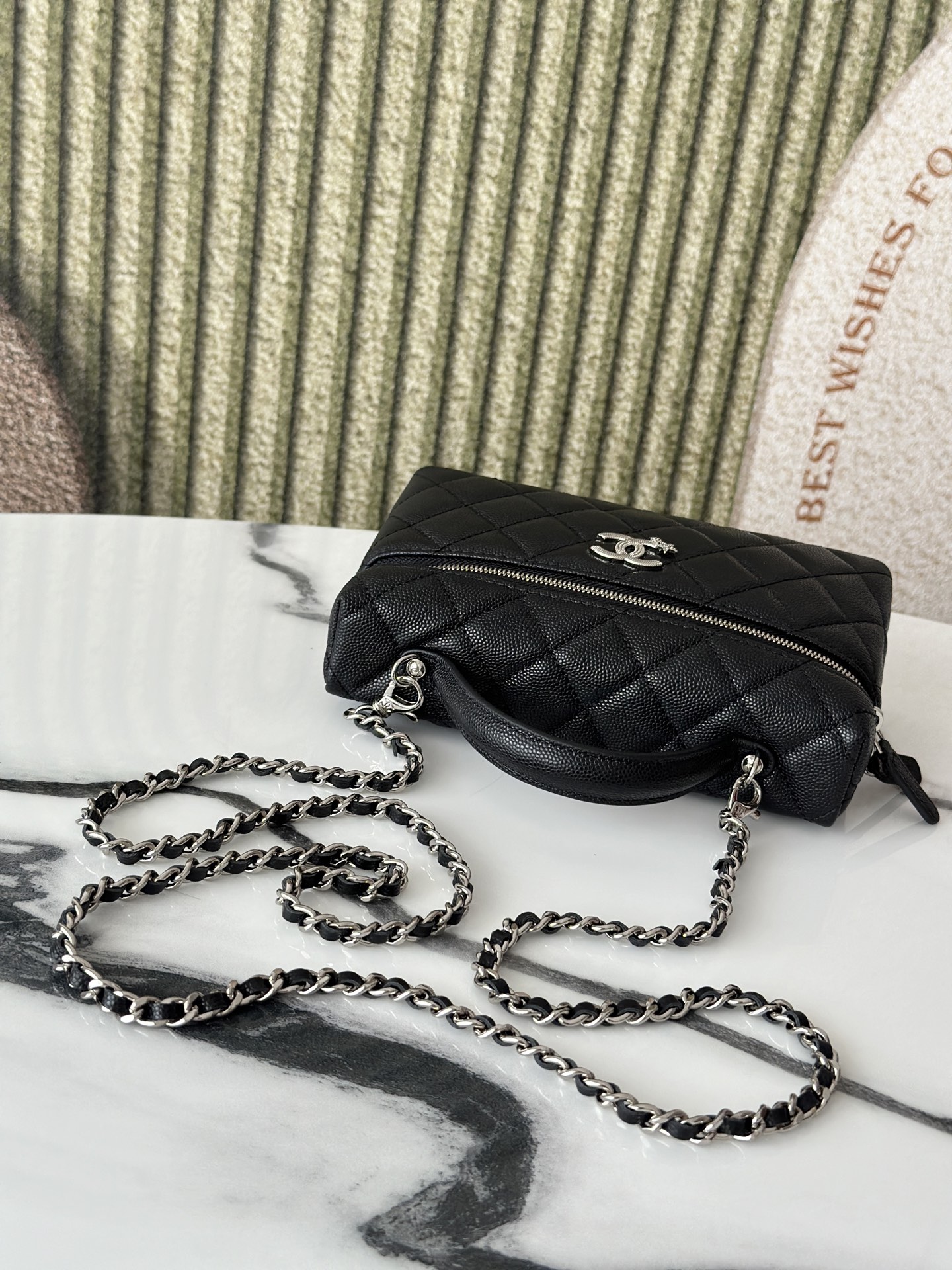 25C/26C Mini Vanity Case with Top Handle & Star CC Logo - Mocuir