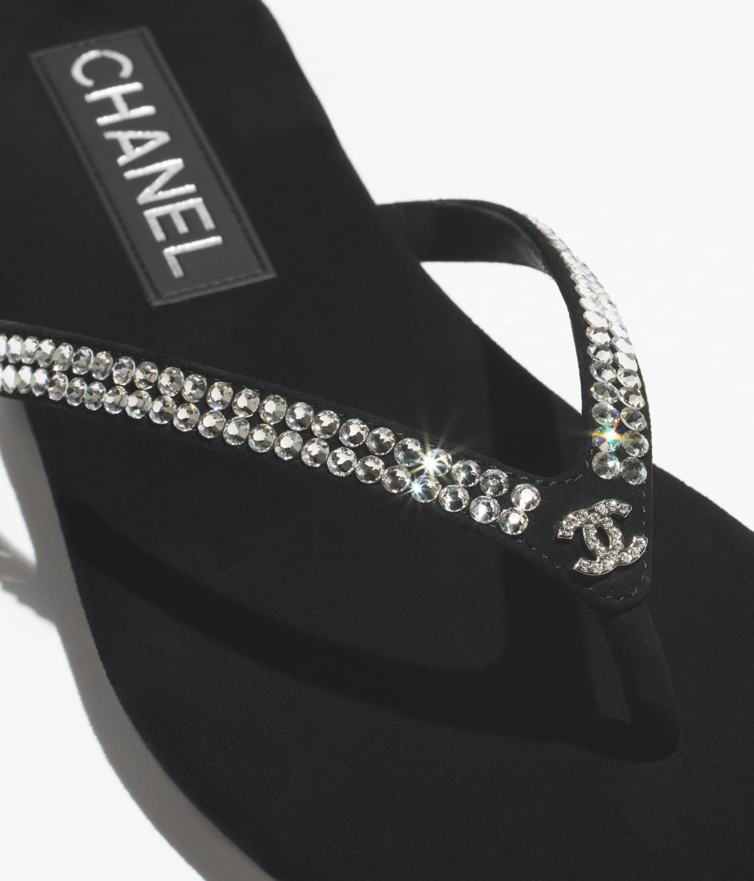 Cruise 2024/25 Thongs