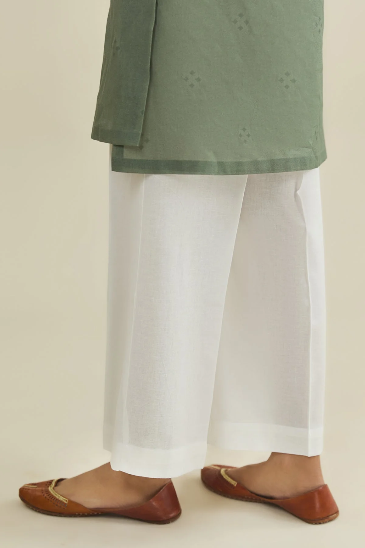 KHADDAR | SOLID