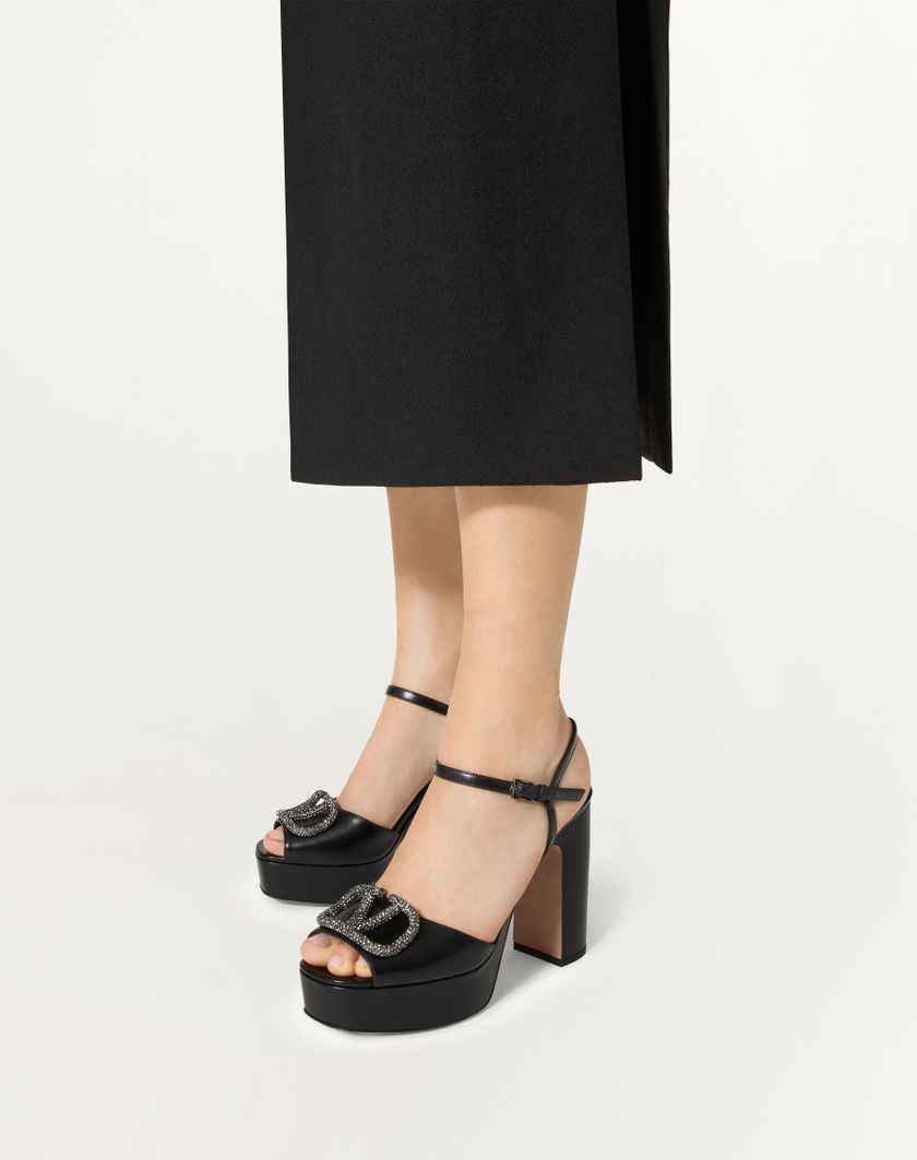 SANDAL WITH VLOGO SIGNATURE PLATFORM IN CALFSKIN 115MM