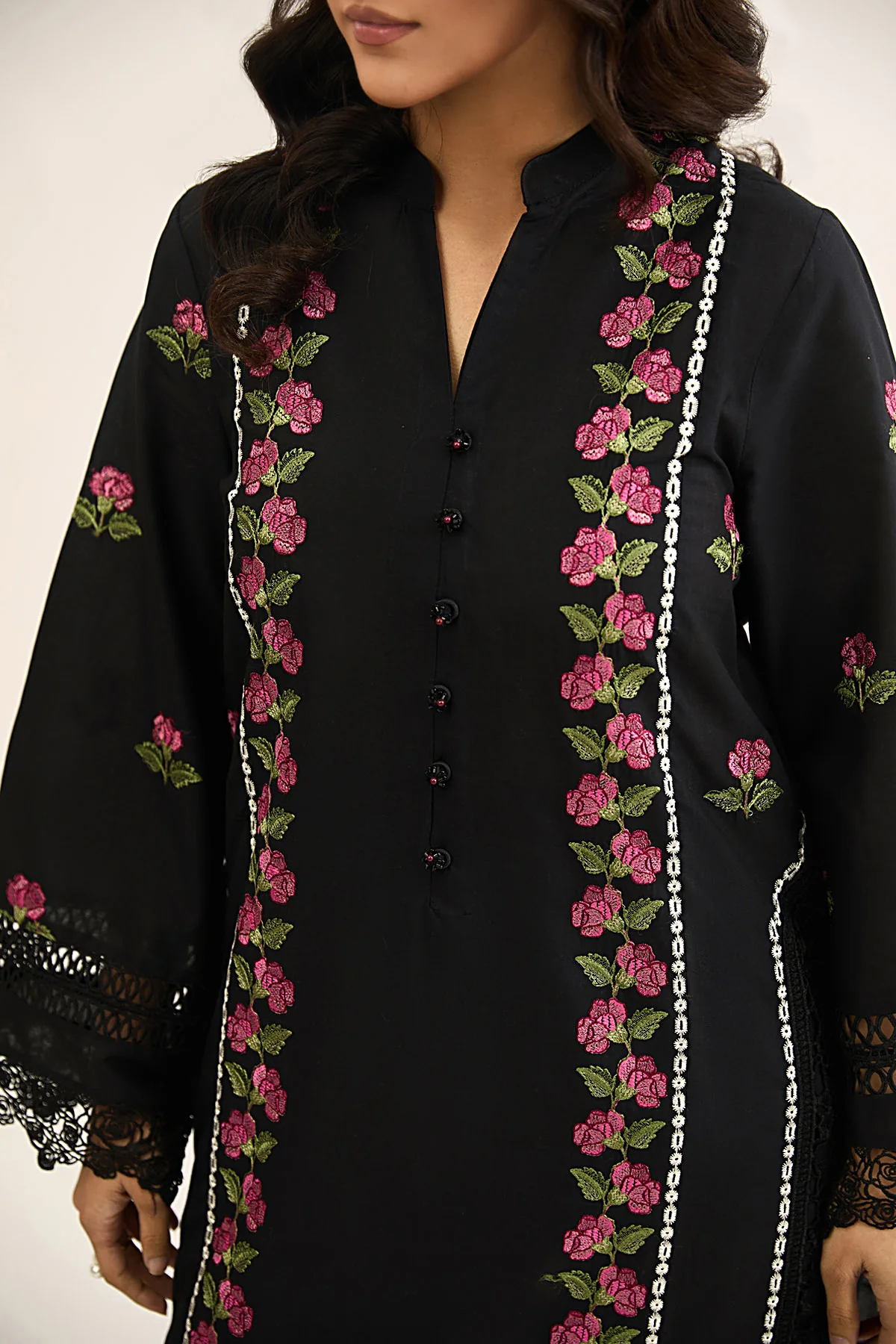 LAWN | EMBROIDERED