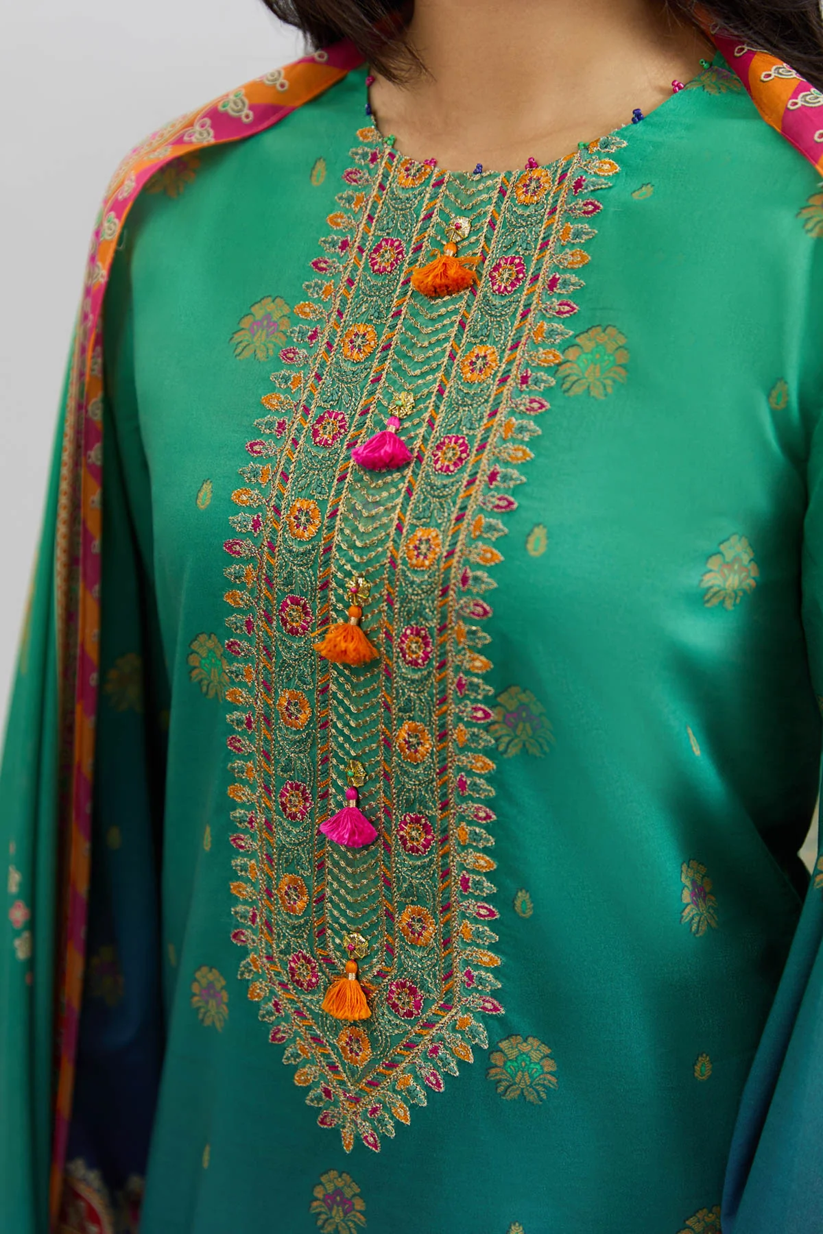 LAWN | EMBROIDERED