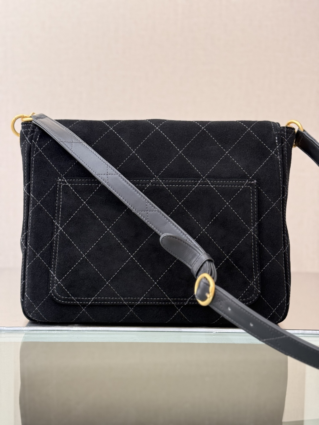 suede quilted Hobo bag from the 26C Cruise collection（Black Suede） - Mocuir