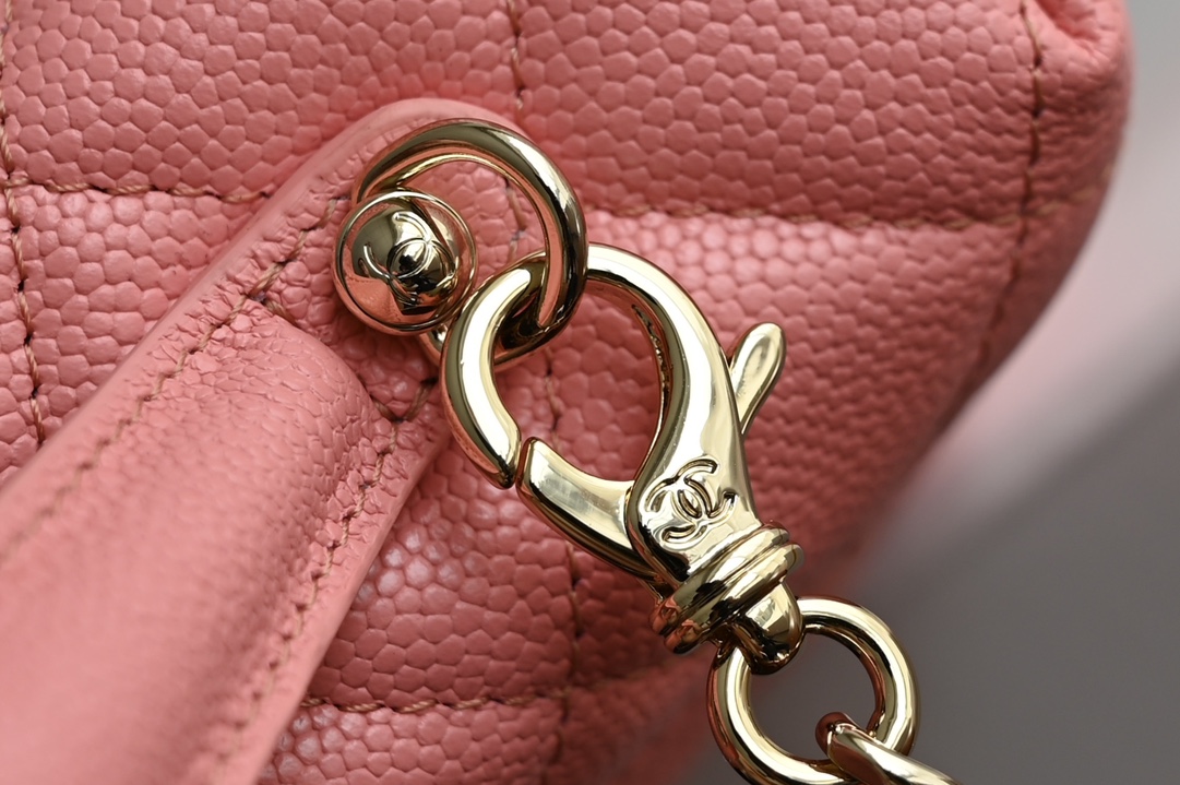 Small Vanity Case (LP Lunch Box Bag) in Peach Pink Quilted Caviar Calfskin with Light Gold-Tone Hardware (25S Collection) - Mocuir