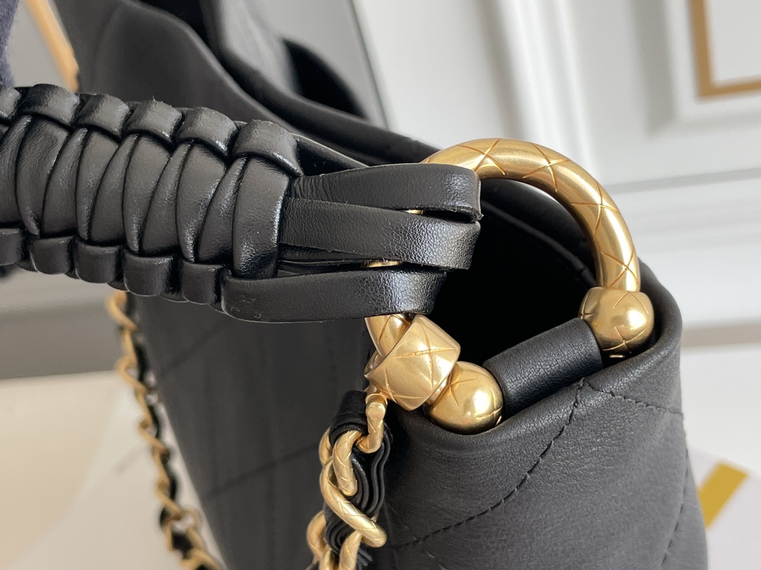 23A Fall-Winter Pre-Collection Hobo Bag in Black Calfskin with Braided Strap & Gold-Tone Hardware (Model AS4210) - Mocuir