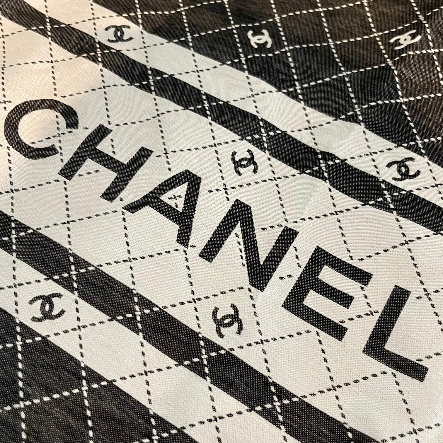 Black & White Printed Cotton Canvas Drawstring Backpack with CC Logo Print - Mocuir