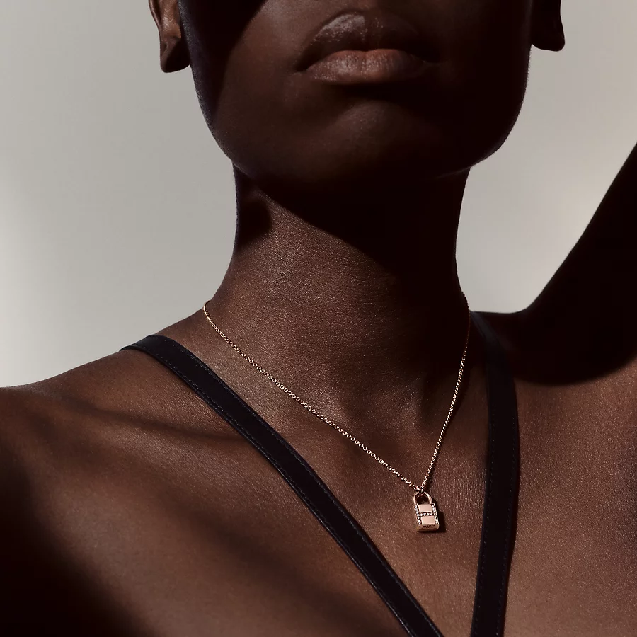 Kelly Cadenas pendant