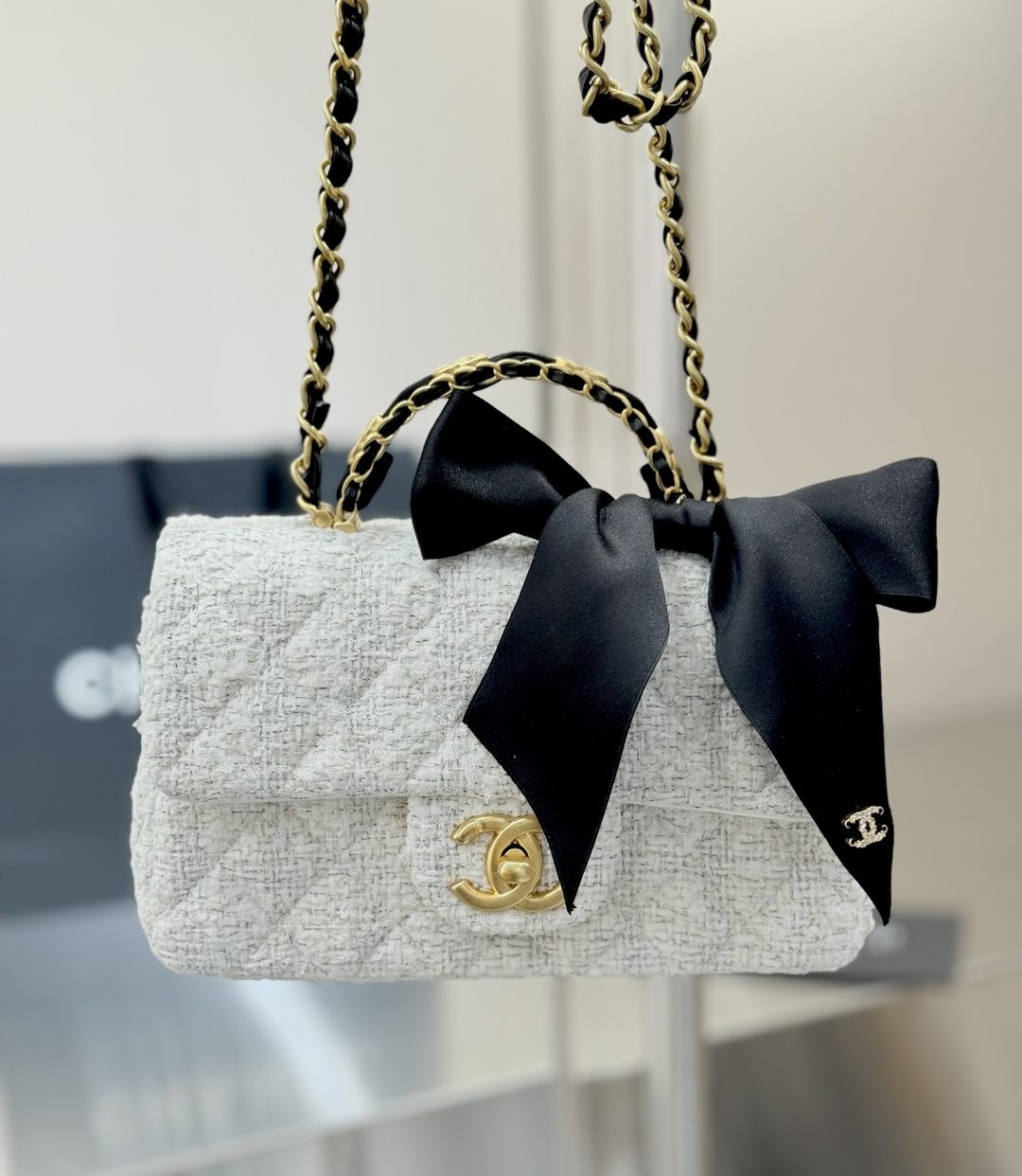 25K Fall-Winter Tweed Mini Flap Bag with Top Handle & Black Velvet Bow (Model AS5220) - Mocuir