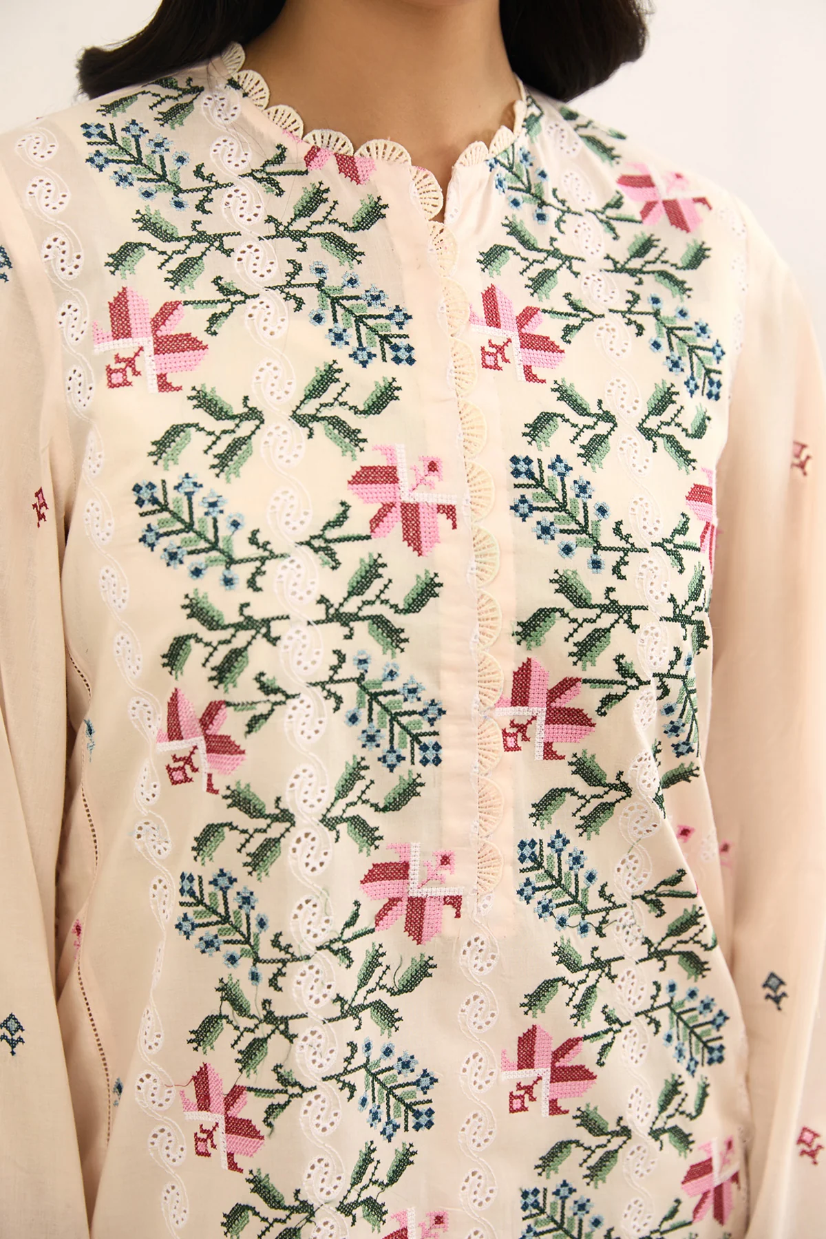 LAWN | EMBROIDERED
