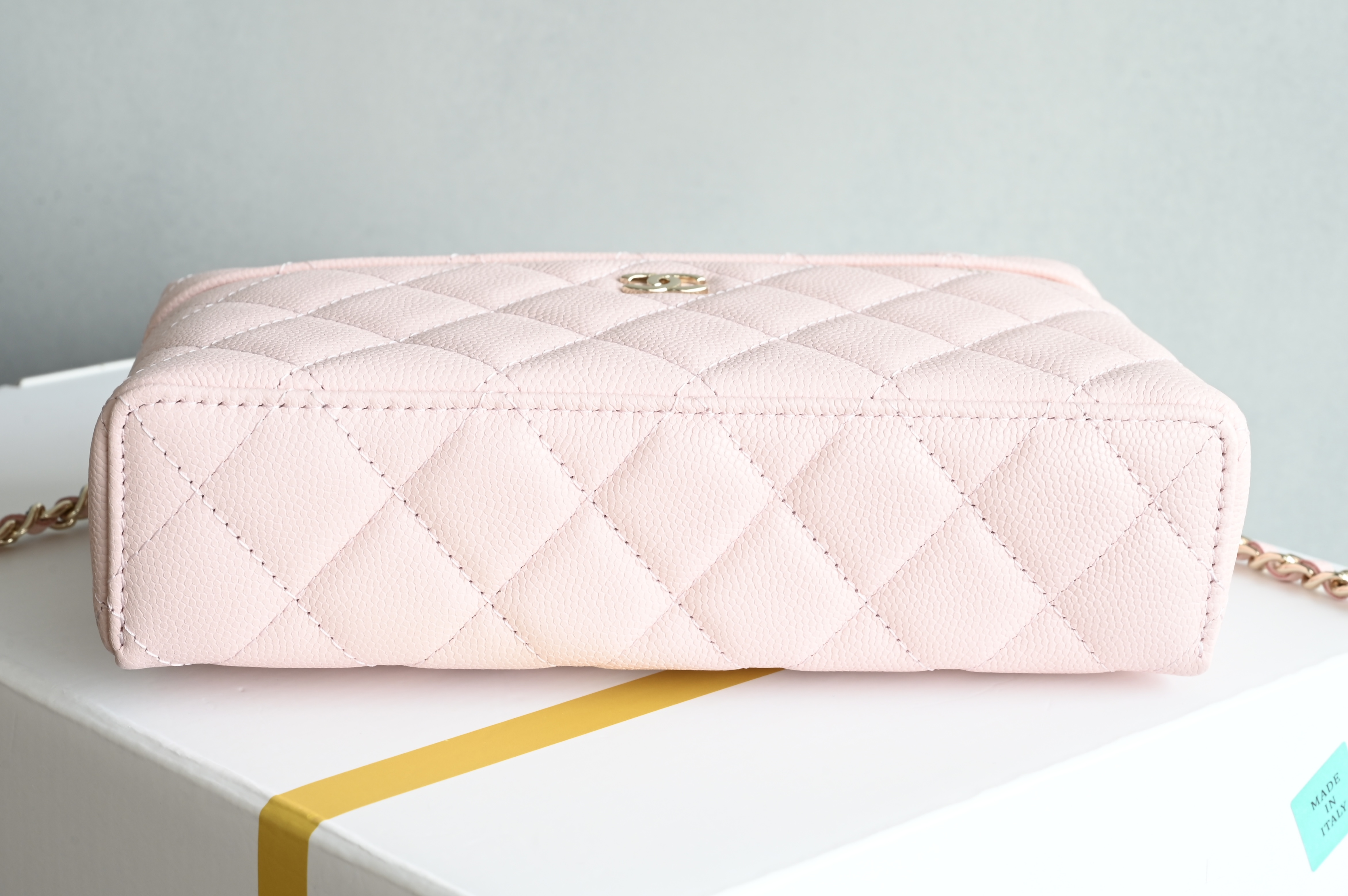 Small Vanity Case (LP Lunch Box Bag) in Sakura Pink Quilted Caviar Calfskin with Light Gold-Tone Hardware (25S Collection) - Mocuir
