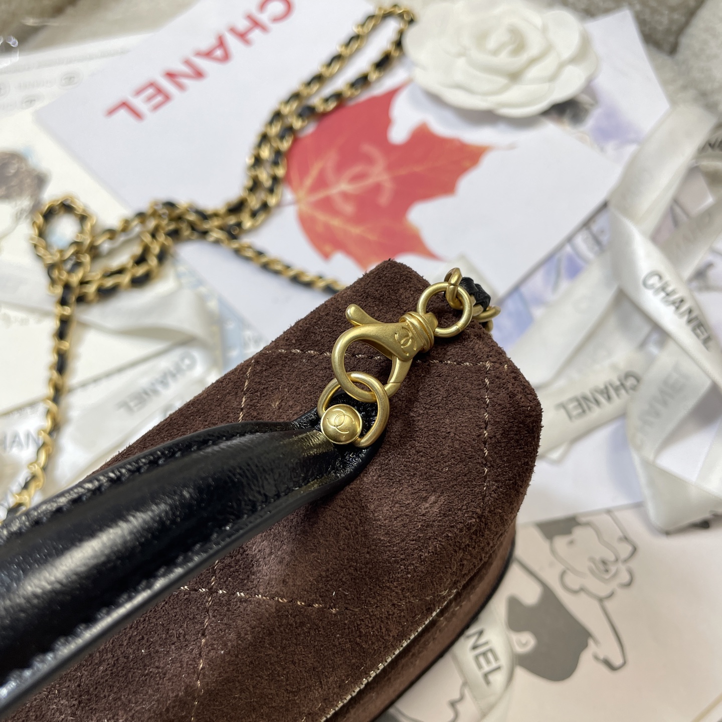 26S Slim Vanity Case with Chain in Dark Brown Suede & Black Lambskin with Gold-Tone Hardware - Mocuir