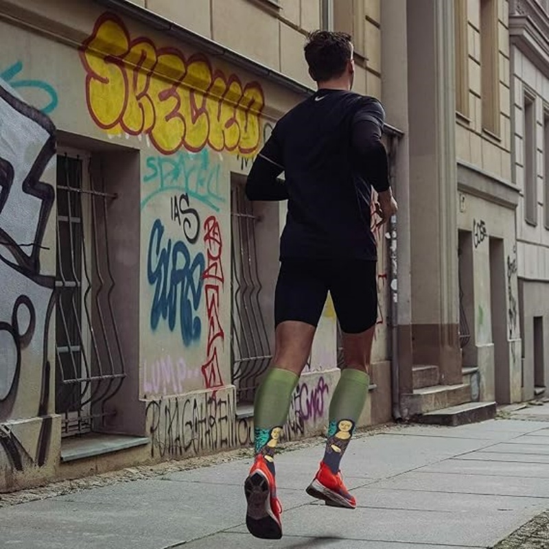 LUNULA 4 Pairs Compression Socks for Men and Women