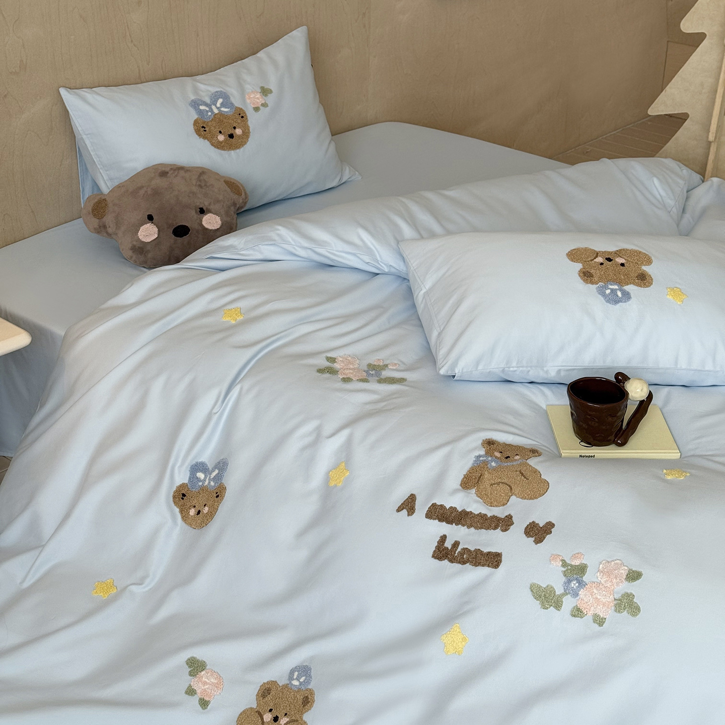 Cotton long-staple cotton four-piece cotton embroidered quilt cover bedding set of 4