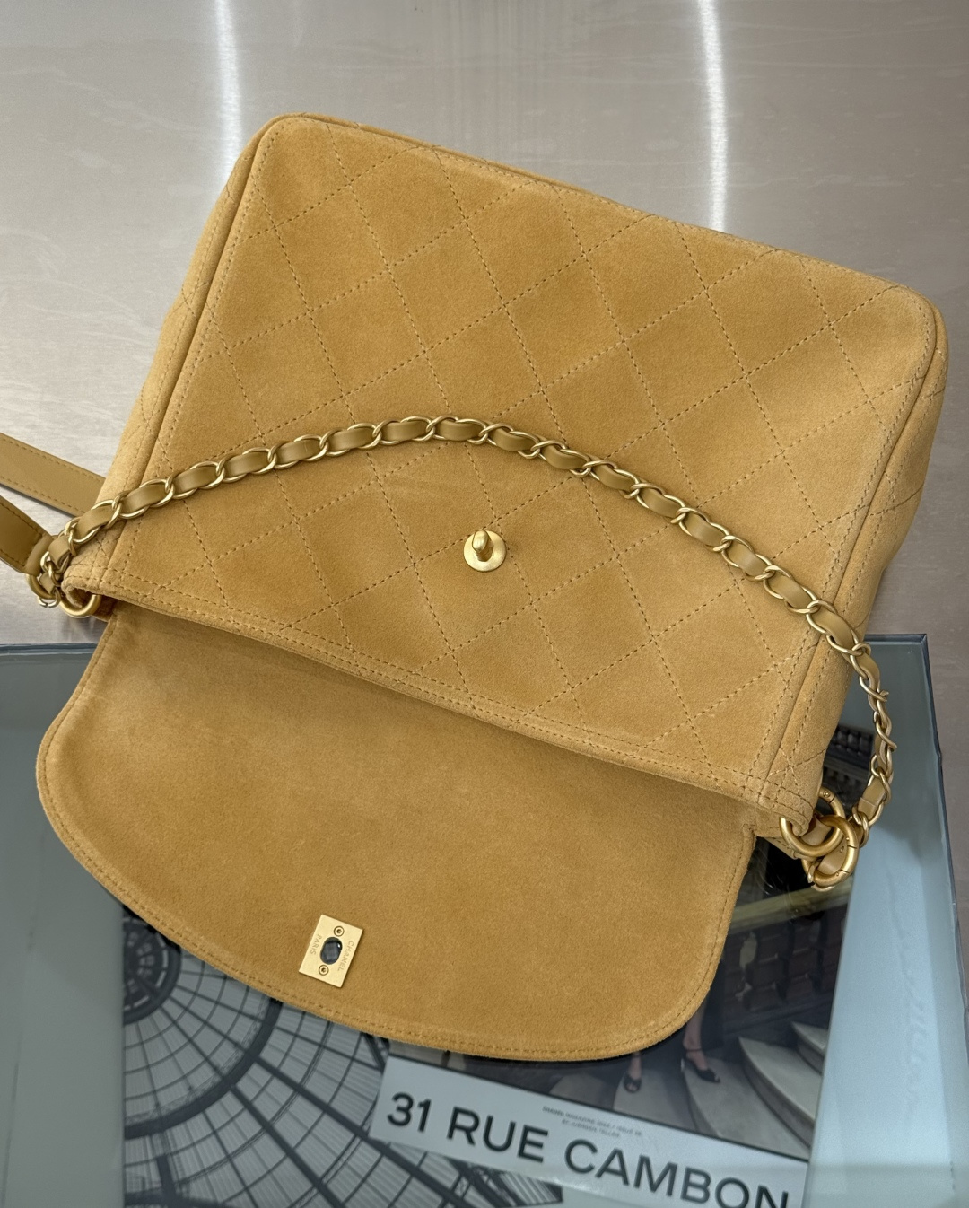 suede quilted Hobo bag from the 26C Cruise collection（Ginger Yellow） - Mocuir