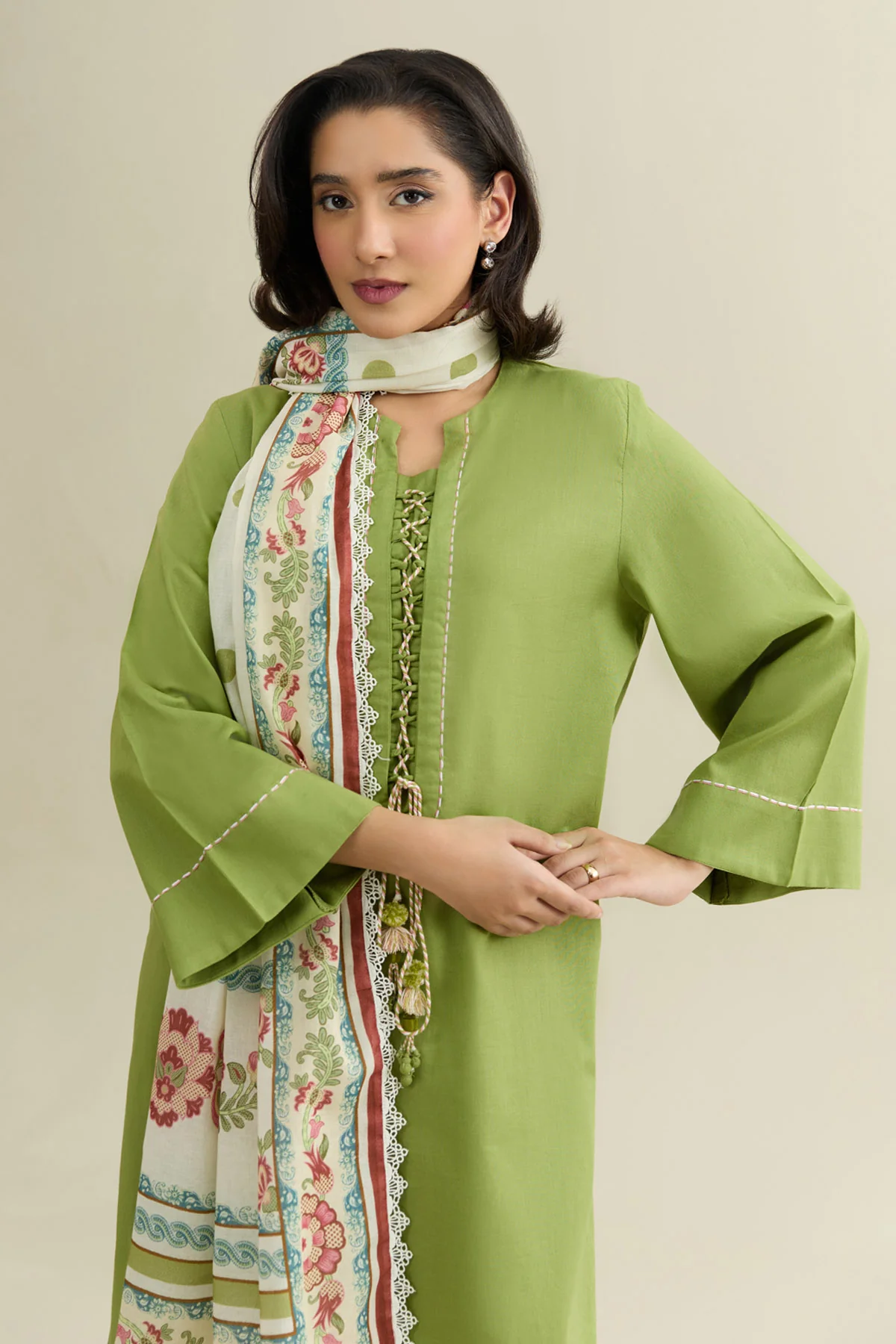KHADDAR | SOLID