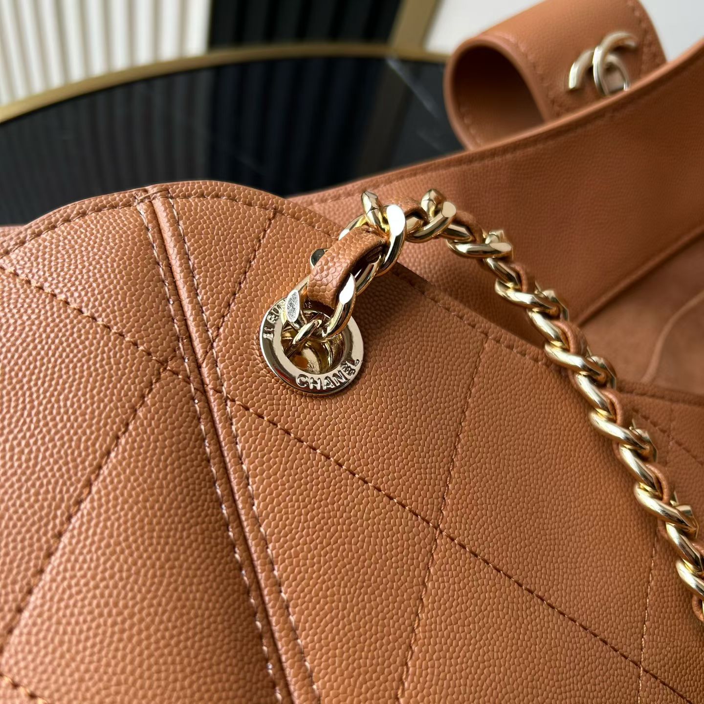 25K Caramel Quilted Caviar Leather Tote Handbag with Gold-Tone Hardware - Mocuir