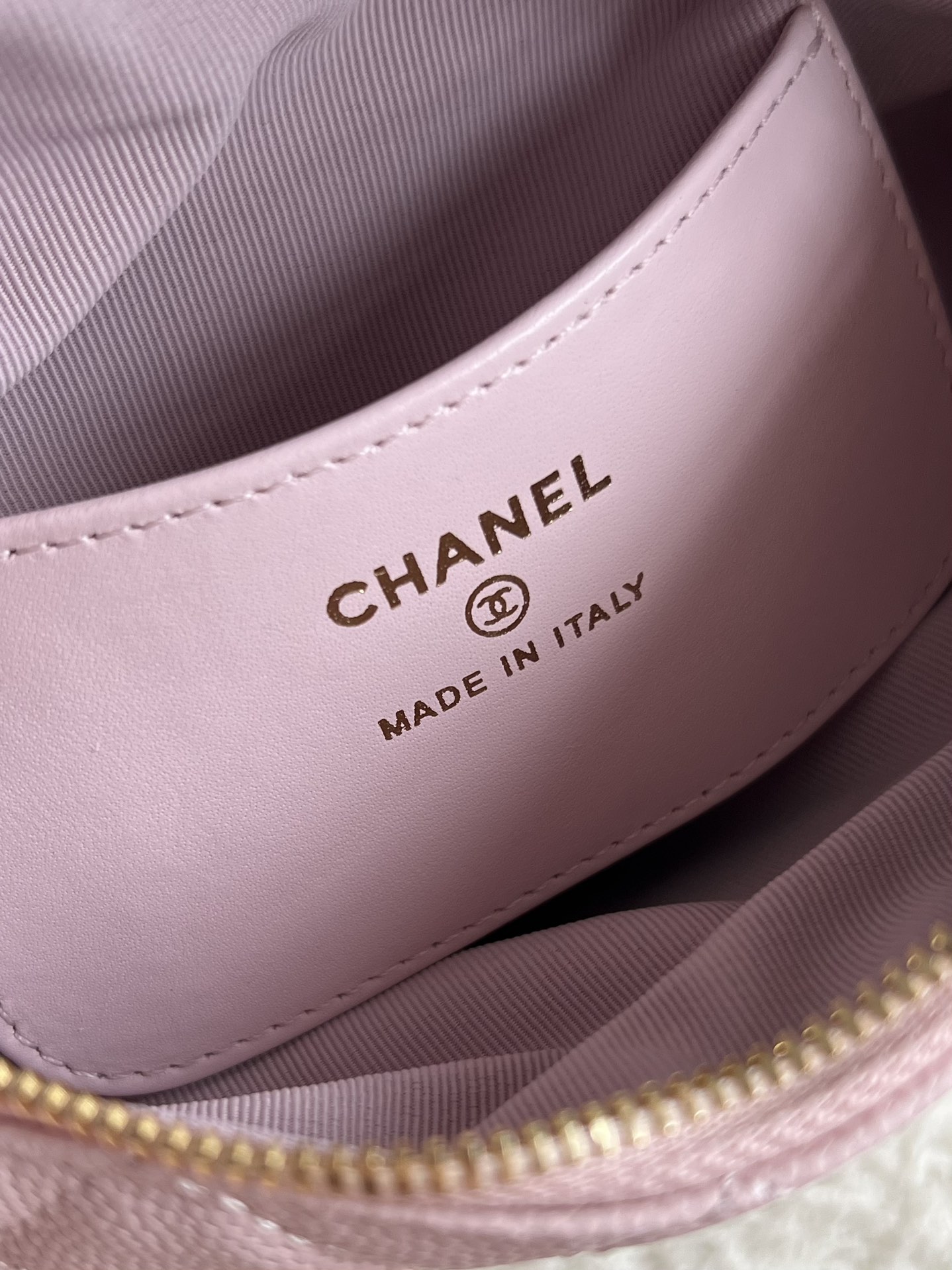 24S Half Moon Hula Hoop Bag in Pink Quilted Caviar Leather with Light Gold-Tone Hardware and Bow Detail - Mocuir