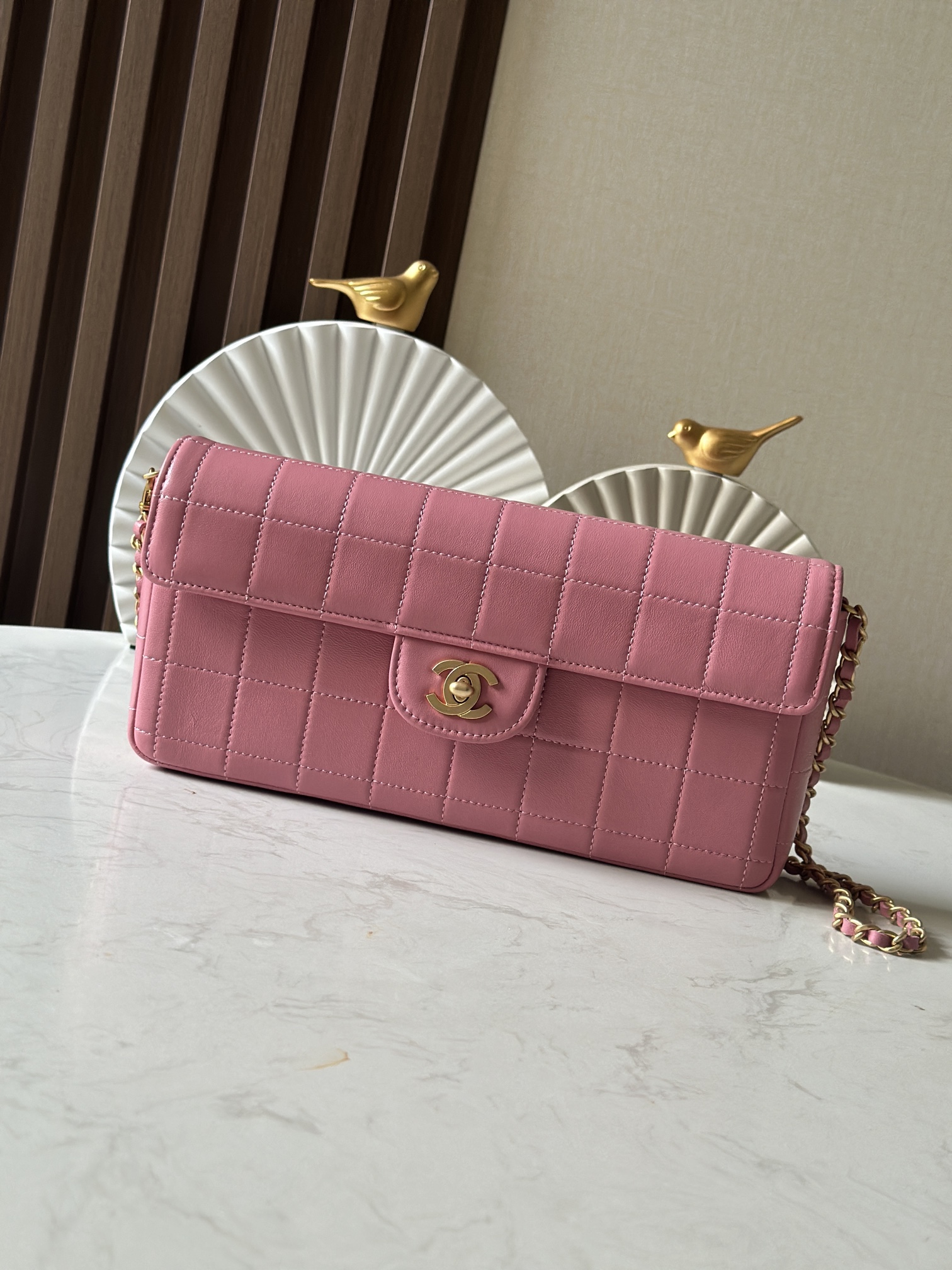 Vintage Chocolate Bar (Ice Cube) Flap Bag Pink Quilted Lambskin with 24K Gold Hardware - Mocuir