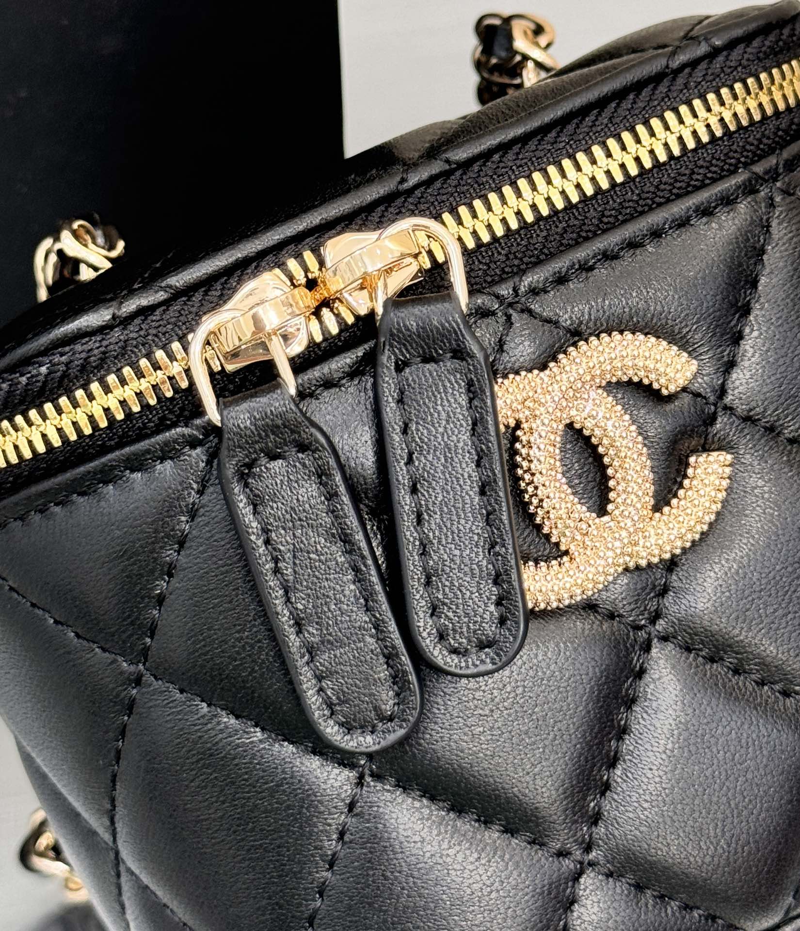 Mini Vanity Case with Chain in Black Quilted Calfskin with Crystal CC Logo & Light Gold-Tone Hardware - Mocuir