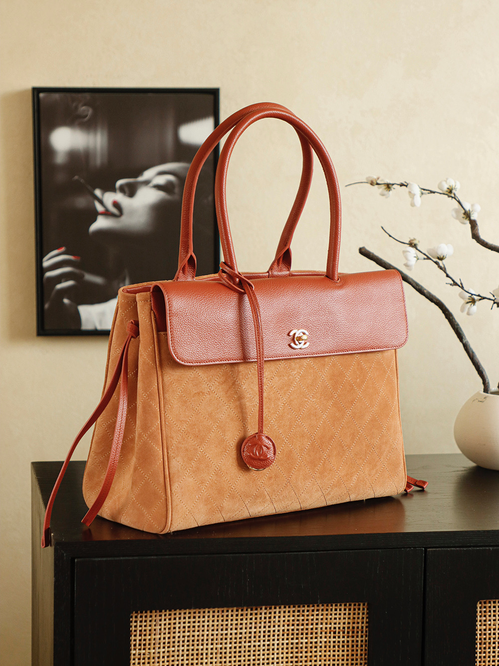 Vintage 90s Quilted Turnlock Tote Bag in Caramel Suede & Terracotta Caviar Leather with Gold-Tone Hardware - Mocuir