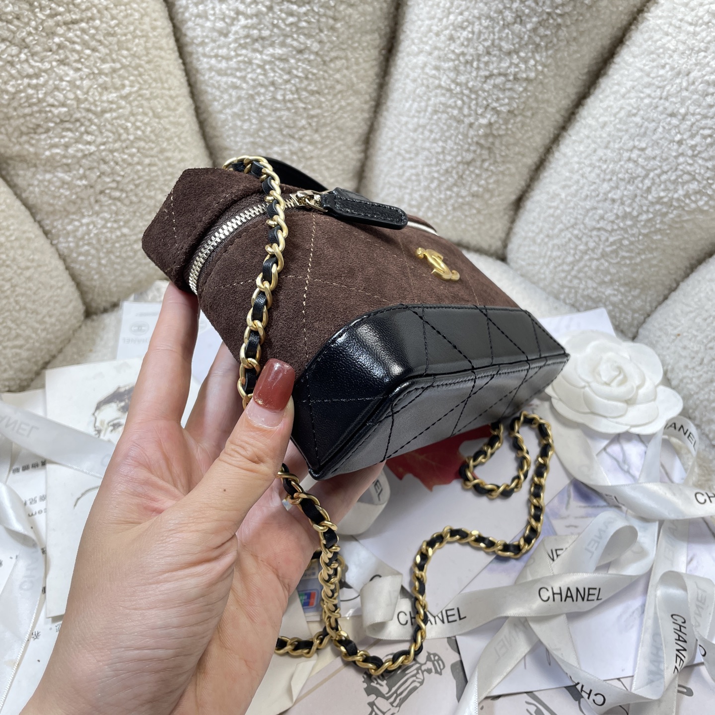 26S Slim Vanity Case with Chain in Dark Brown Suede & Black Lambskin with Gold-Tone Hardware - Mocuir