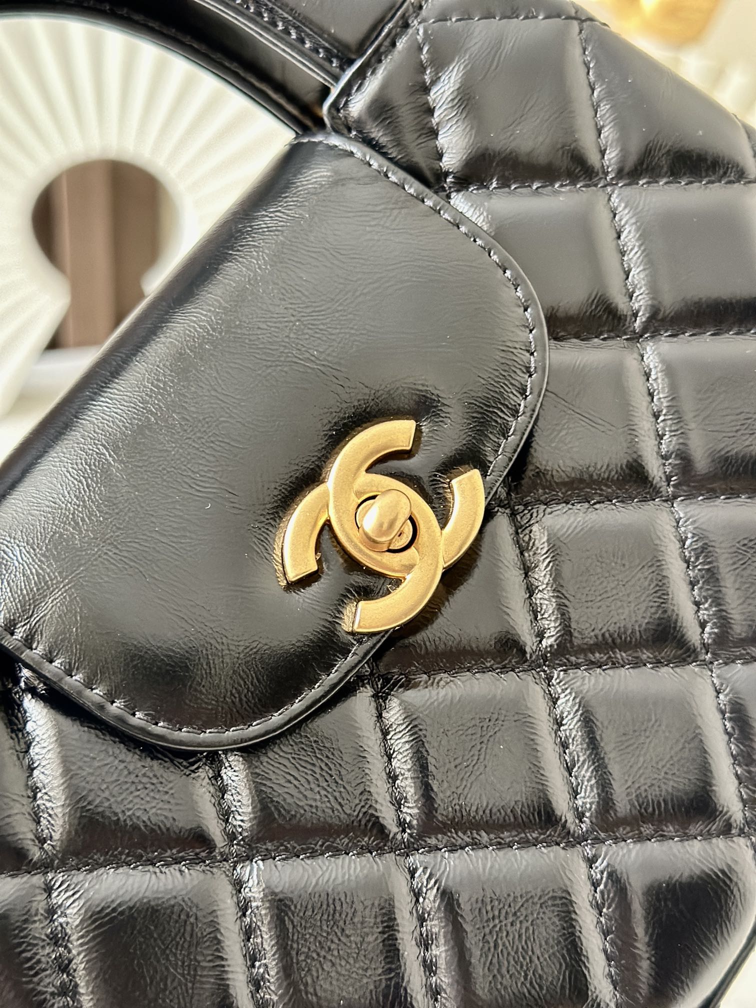 Black Shiny Calfskin Quilted Mini Kelly-Style Handbag with Gold Hardware - Mocuir