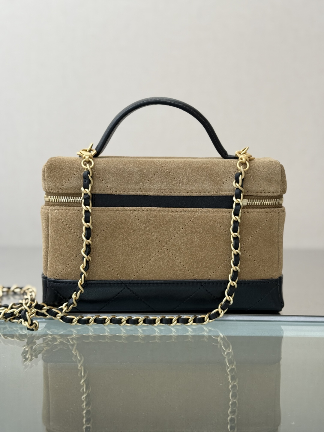 Small Vanity Case in Suede & Lambskin - Mocuir