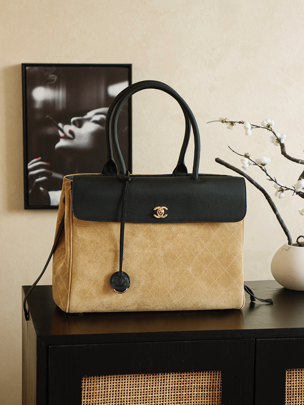 Vintage 90s Quilted Turnlock Tote Bag in Camel Suede & Black Caviar Leather with Gold-Tone Hardware - Mocuir