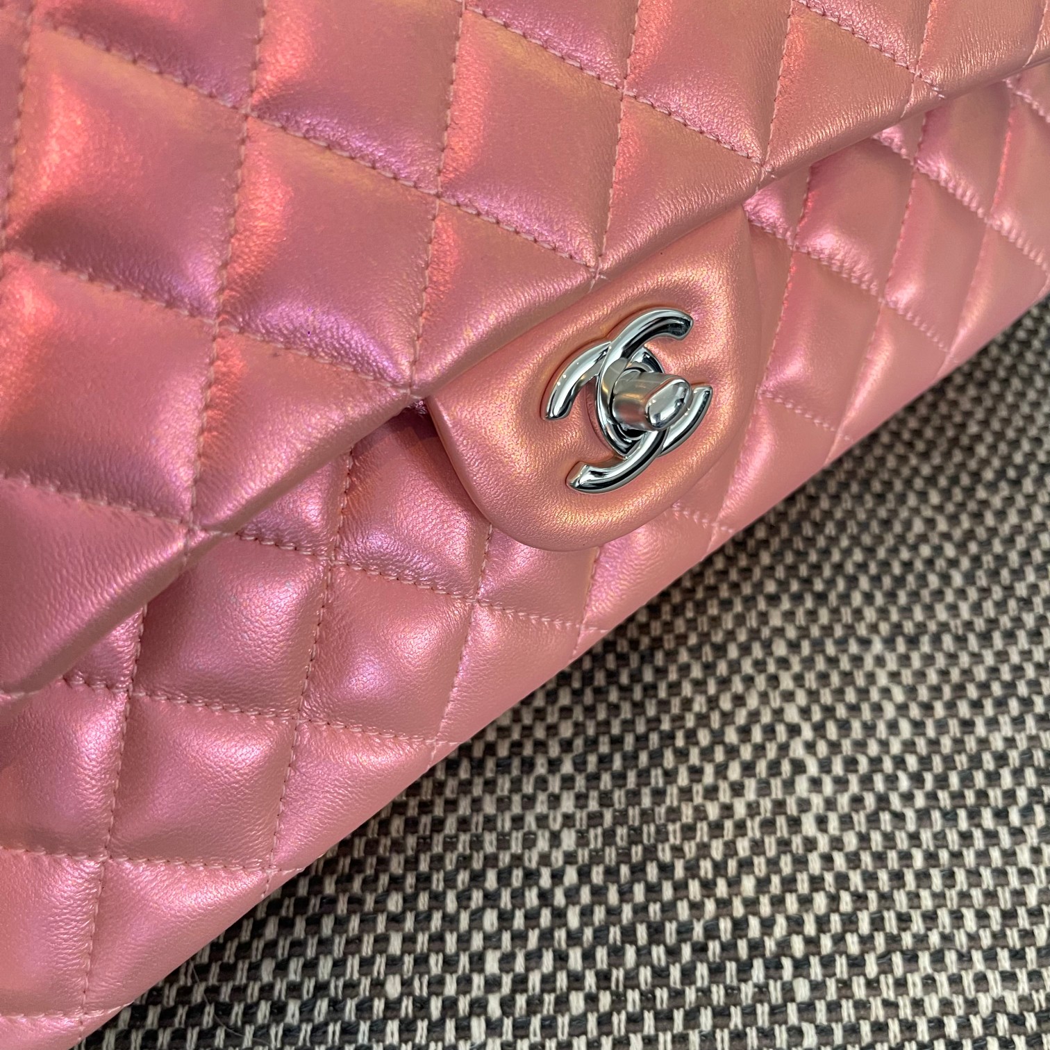 Classic Flap Quilted Lambskin Shoulder Bag in Peach Pink (Silver Hardware) - Mocuir