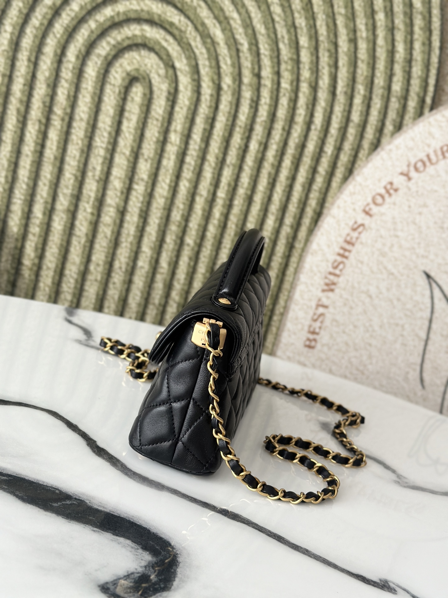 25C/26C Small Classic Flap with Top Handle - Mocuir