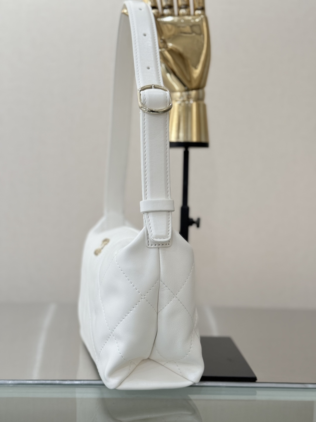 26P Hobo Shoulder Bag in White Quilted Lambskin with Light Gold-Tone Hardware - Mocuir