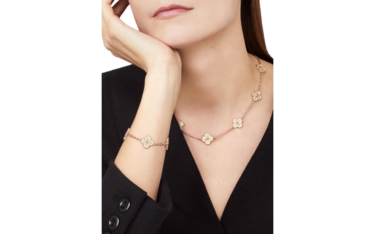 Vintage Alhambra necklace, 10 motifs