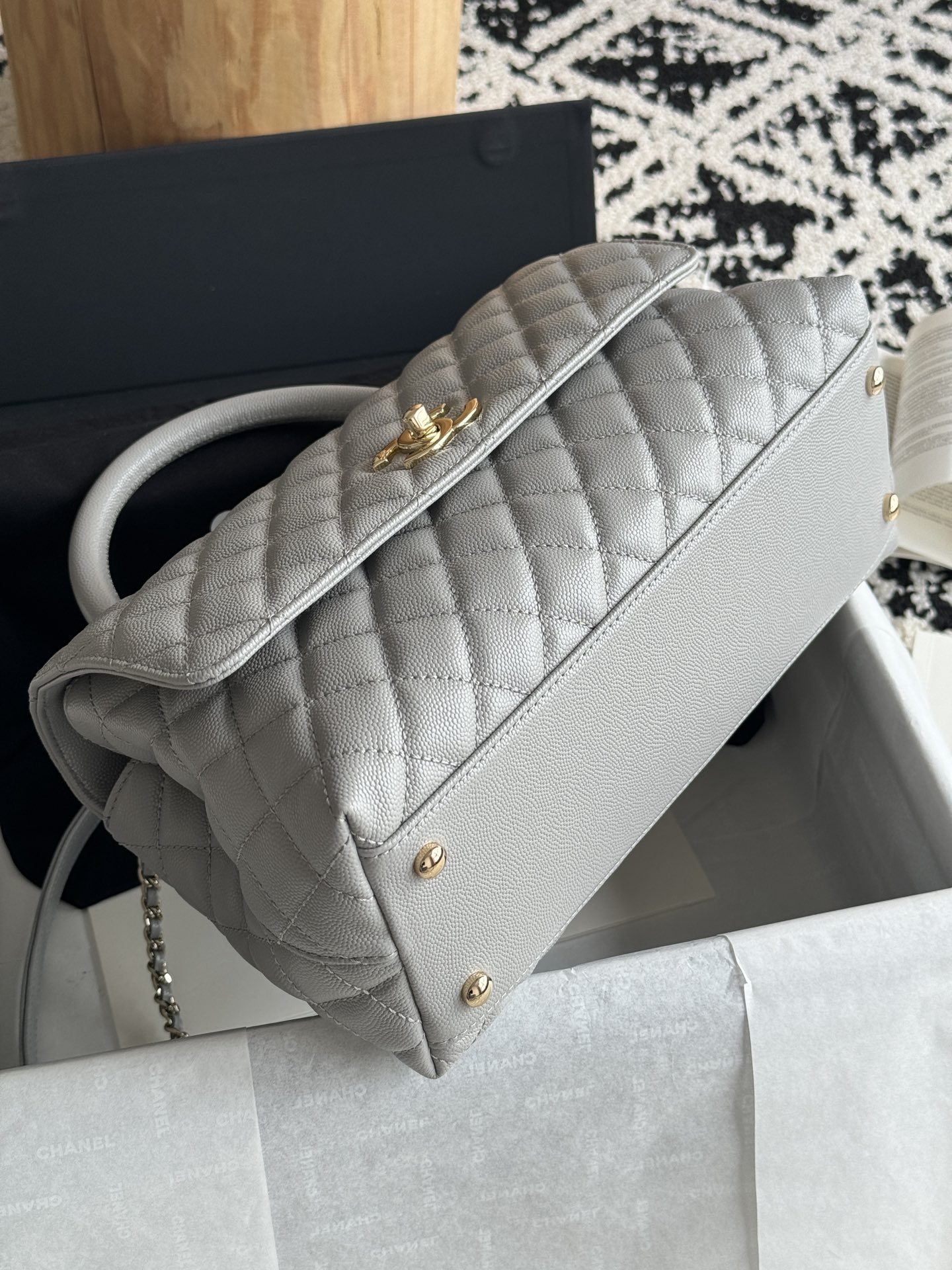 Small Coco Handle Flap Bag in Light Grey Quilted Caviar Leather with Light Gold-Tone Hardware - Mocuir