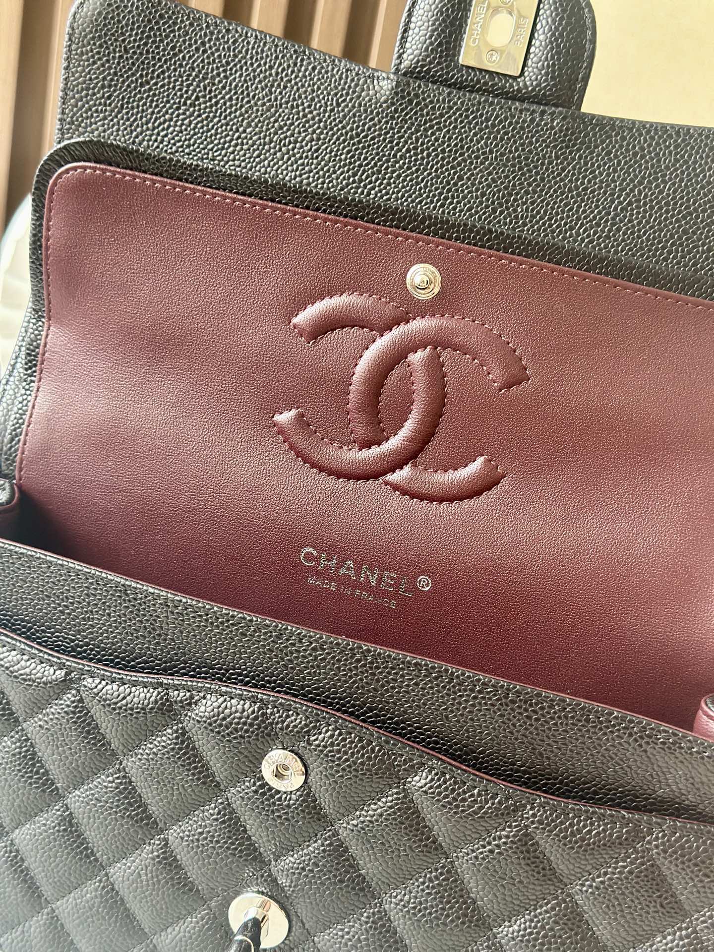 Black Caviar Quilted Medium Classic Flap Bag with Silver Hardware - Mocuir