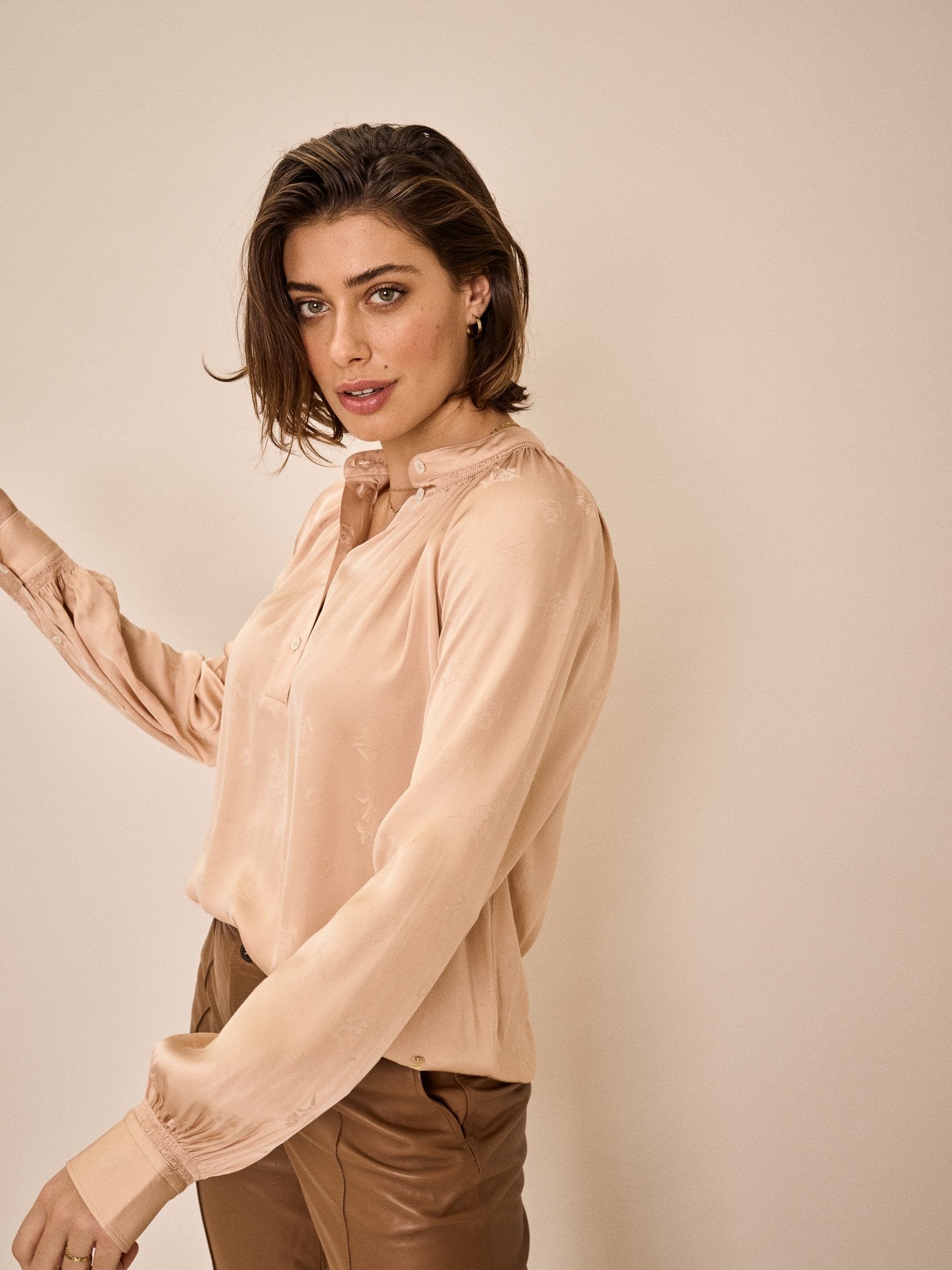 SilkBreeze Pleated Top‌