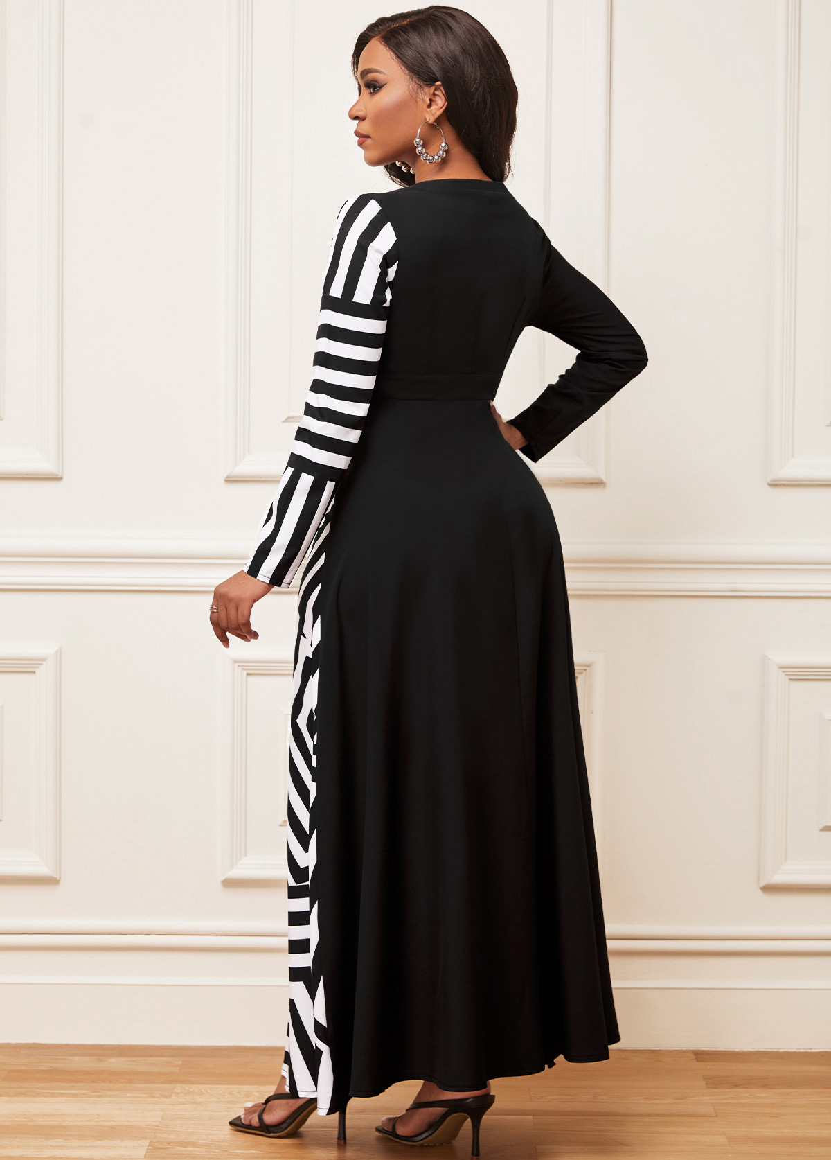 Geometric Print Long Sleeve Black Maxi Dress