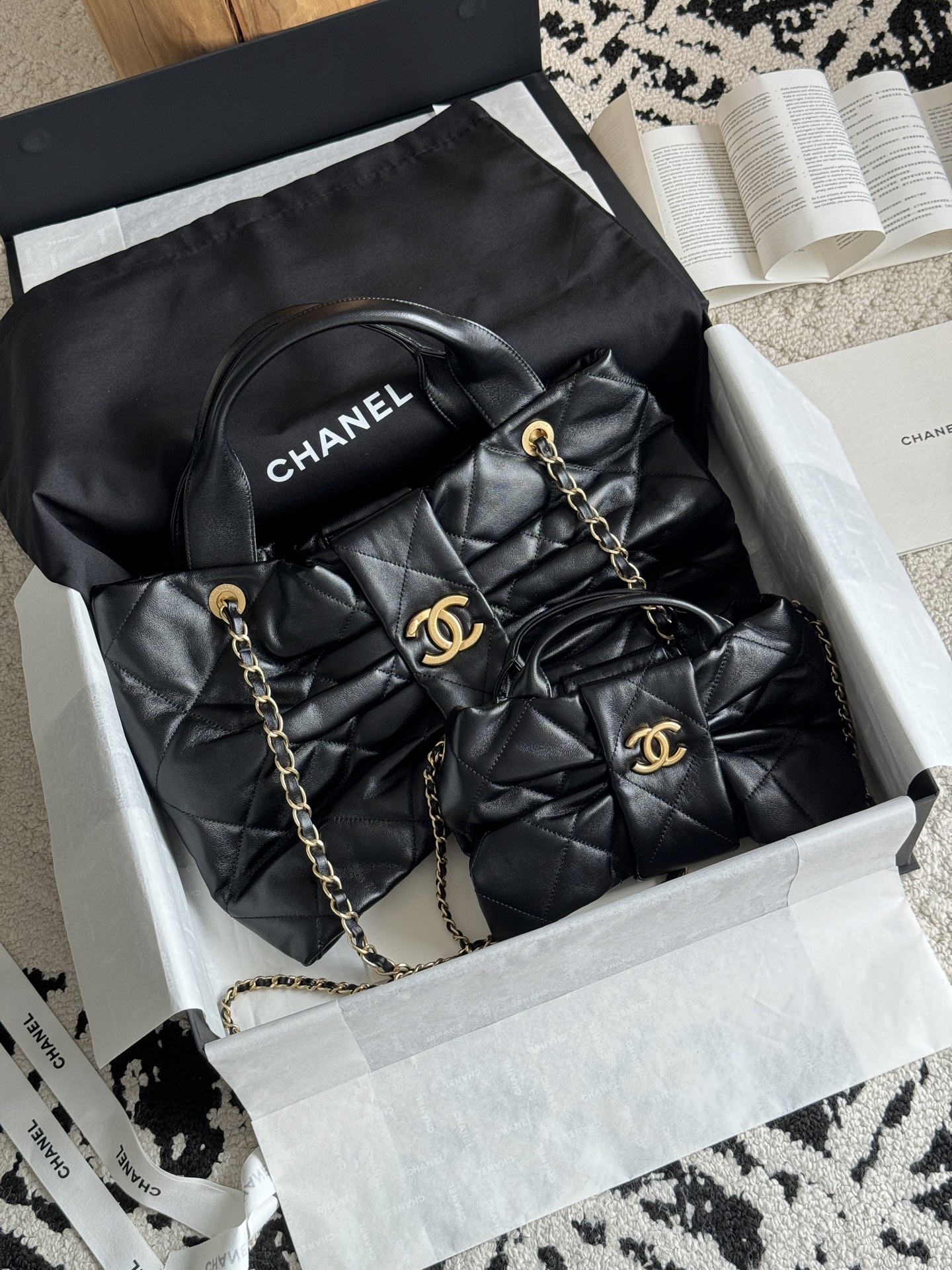 25K Black Quilted Lambskin Bow Top Handle Bag with Chain Strap - Mocuir