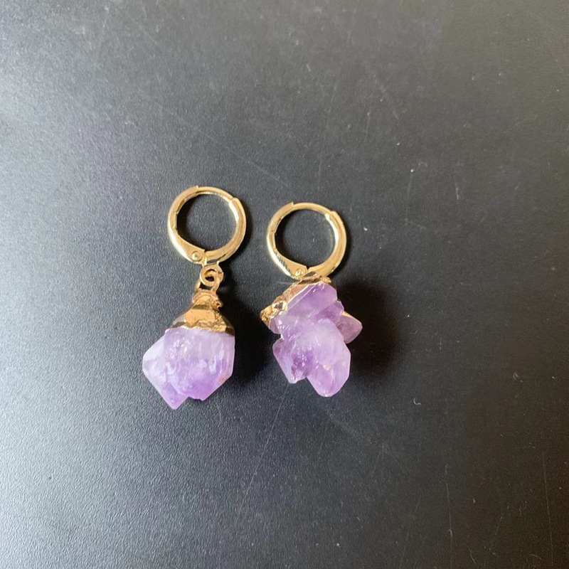 Crystal pendant earring
