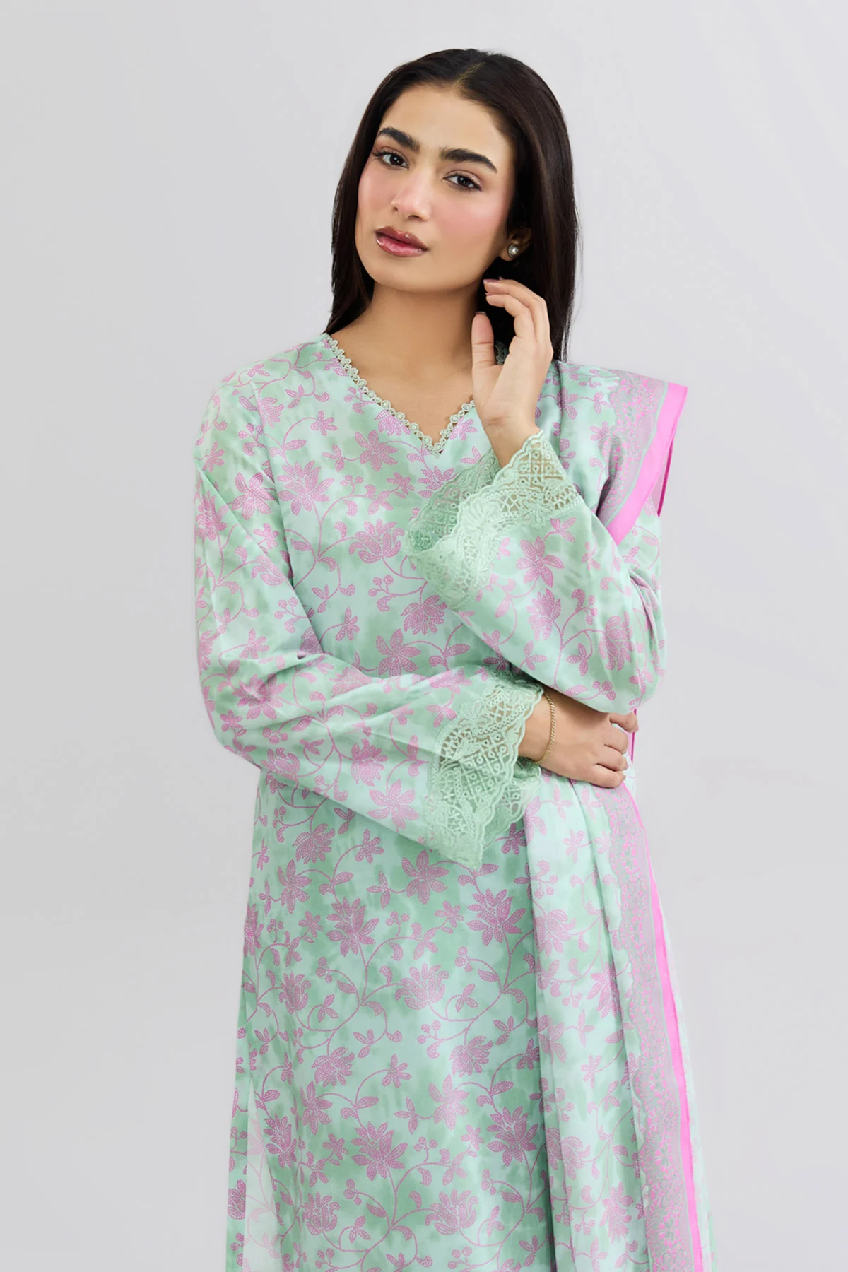 LAWN | EMBROIDERED